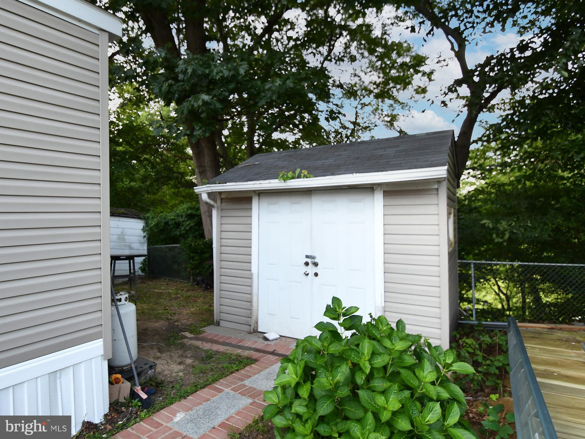 62 BRUCE STREET S