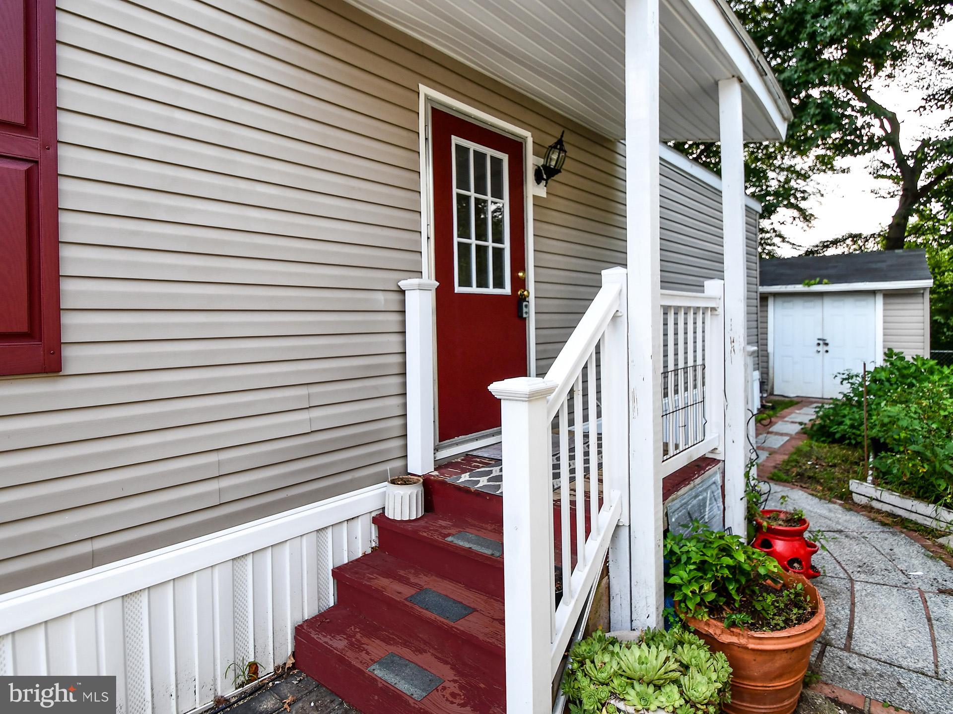 62 BRUCE STREET S