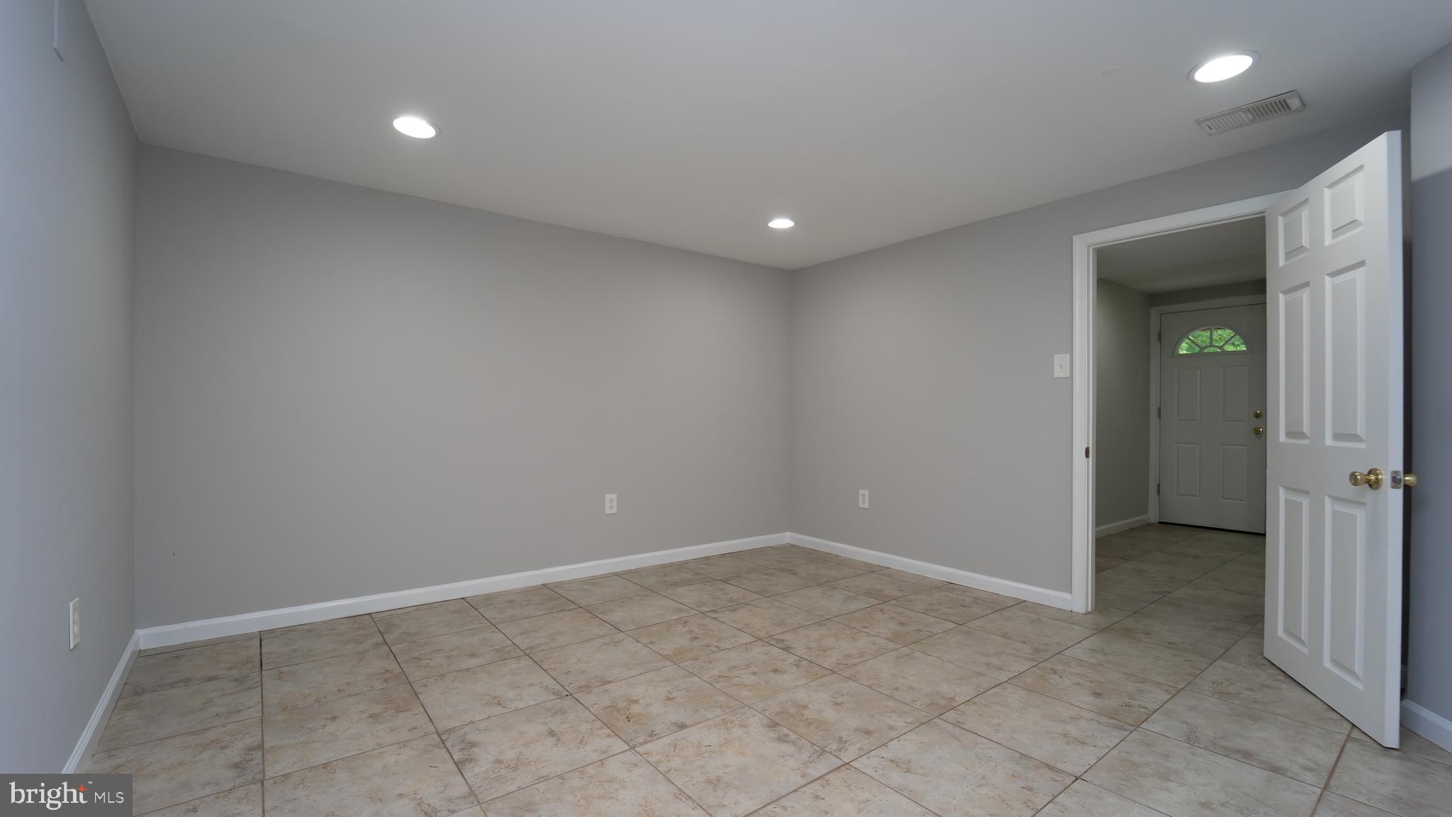 HILLCREST HEIGHTS - Residential