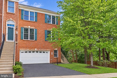 Photo of 100 Ivy Hills Terrace, PURCELLVILLE, VA 20132 (MLS # VALO2136890)