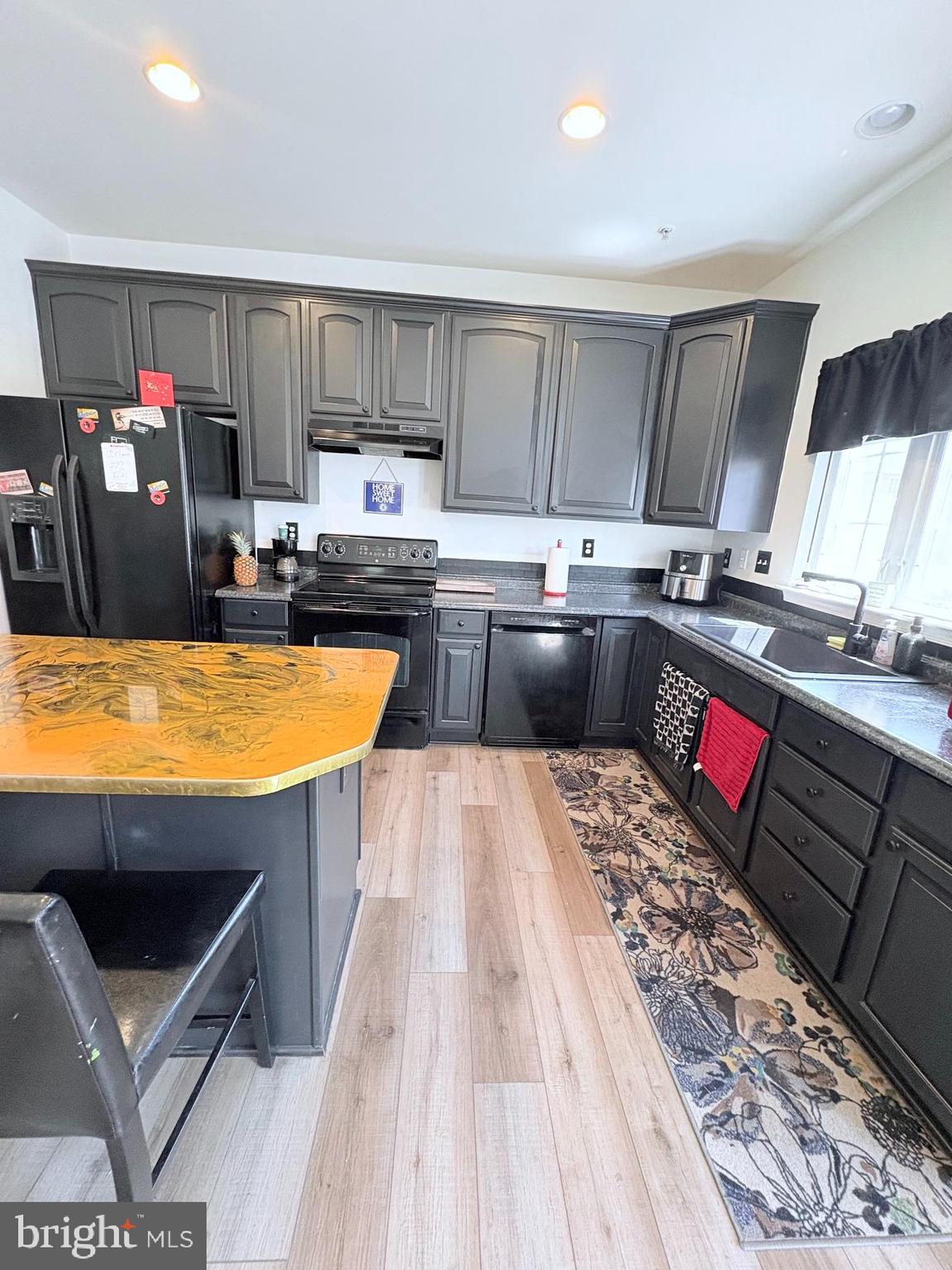 HONEYGO VILLAGE - Residential
