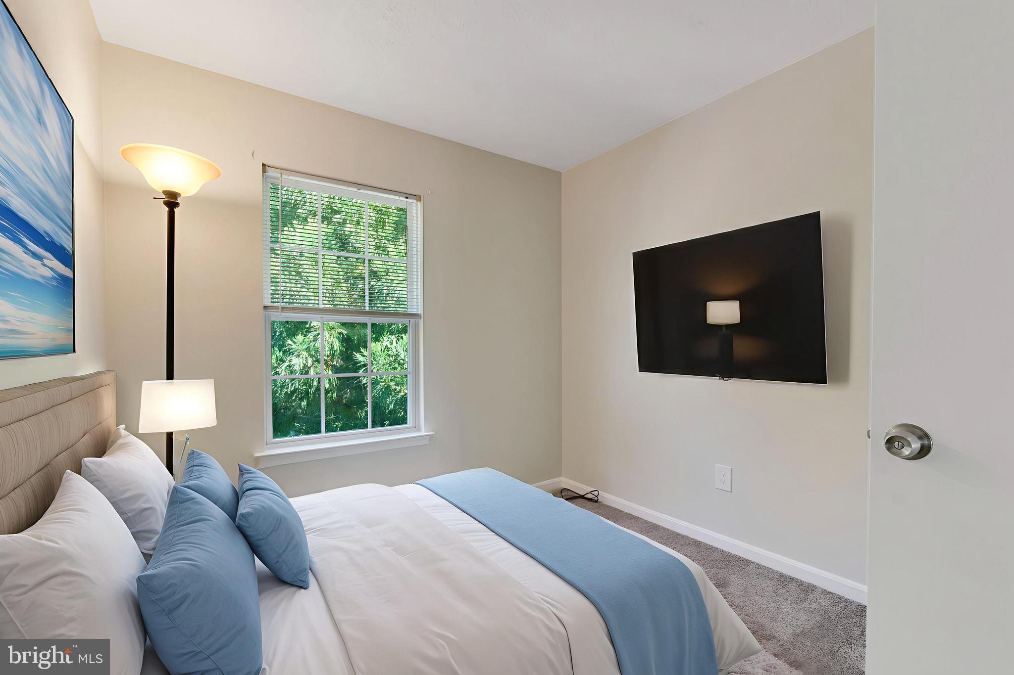 RIVERSIDE - Residential