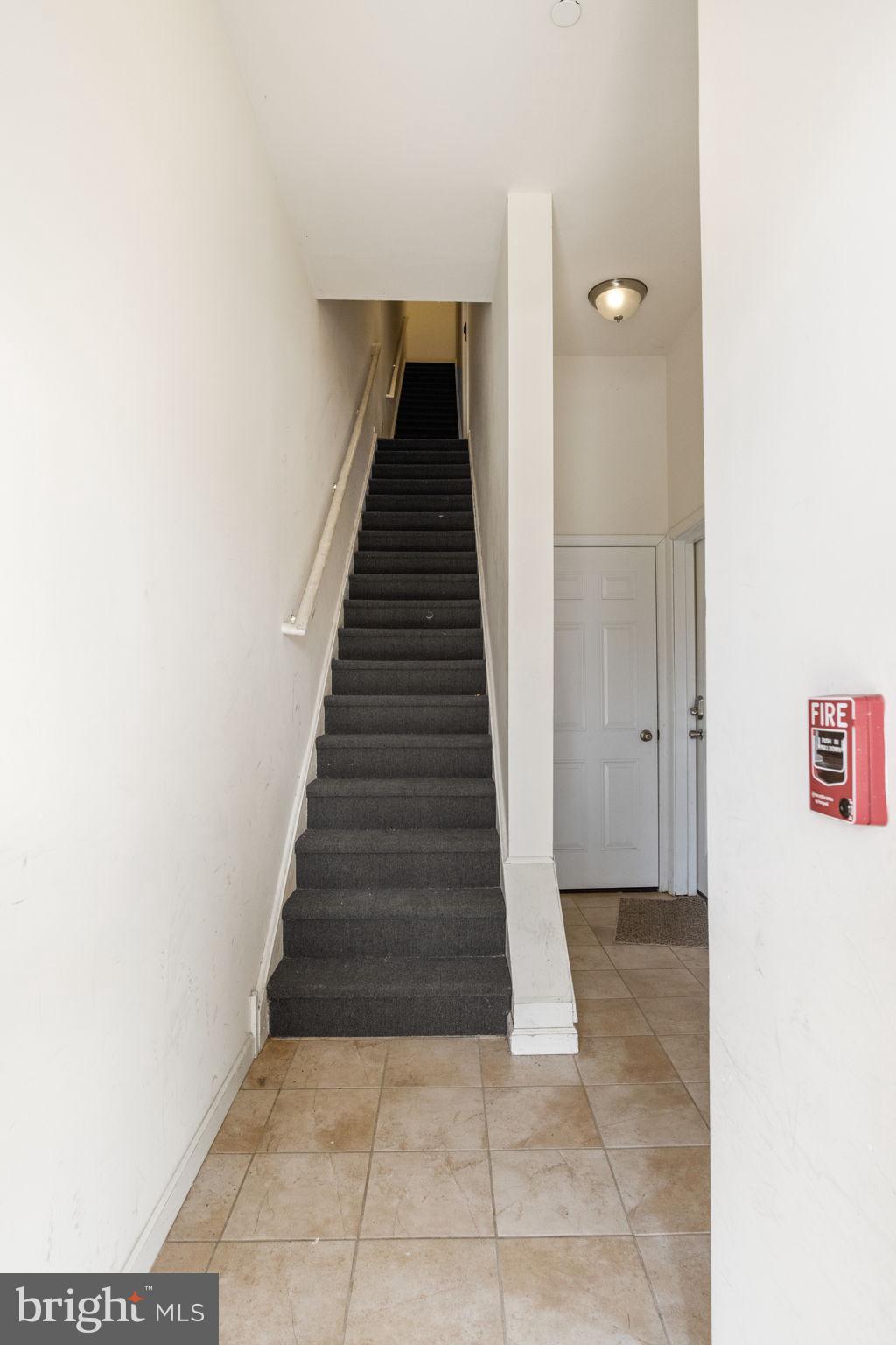 PHILADELPHIA (NORTH) - Commercial Sale