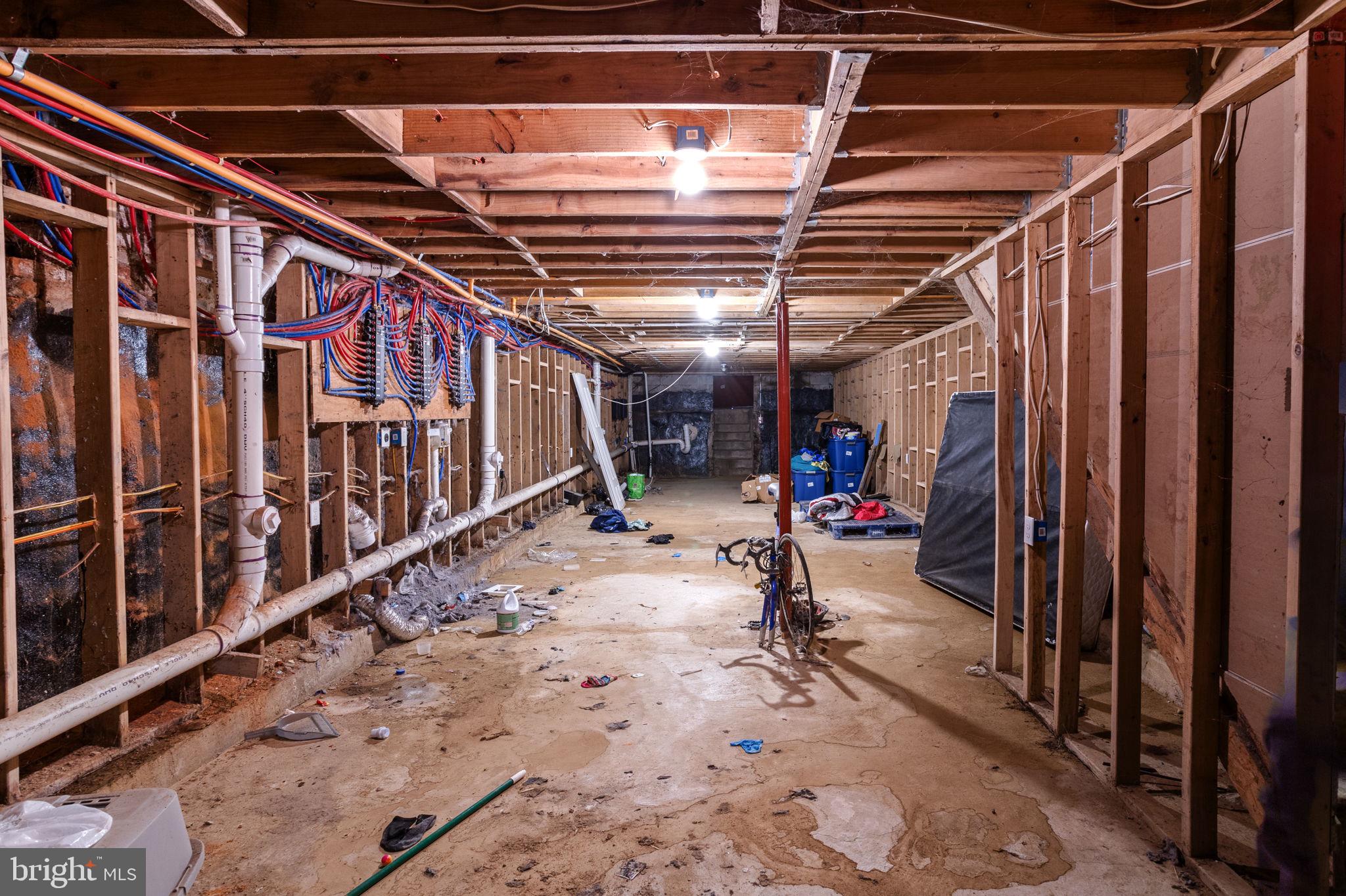 PHILADELPHIA (NORTH) - Commercial Sale