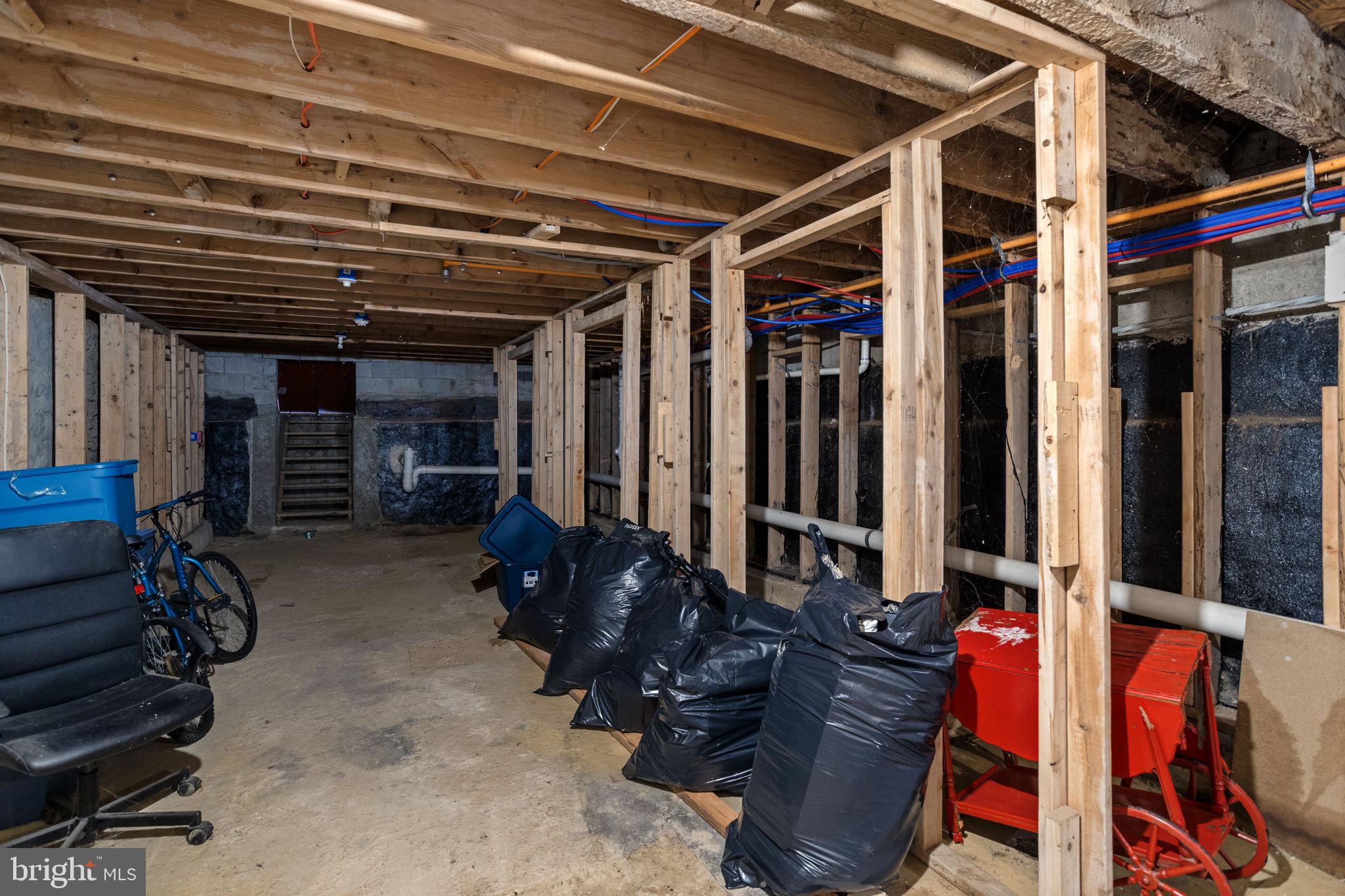 PHILADELPHIA (NORTH) - Commercial Sale