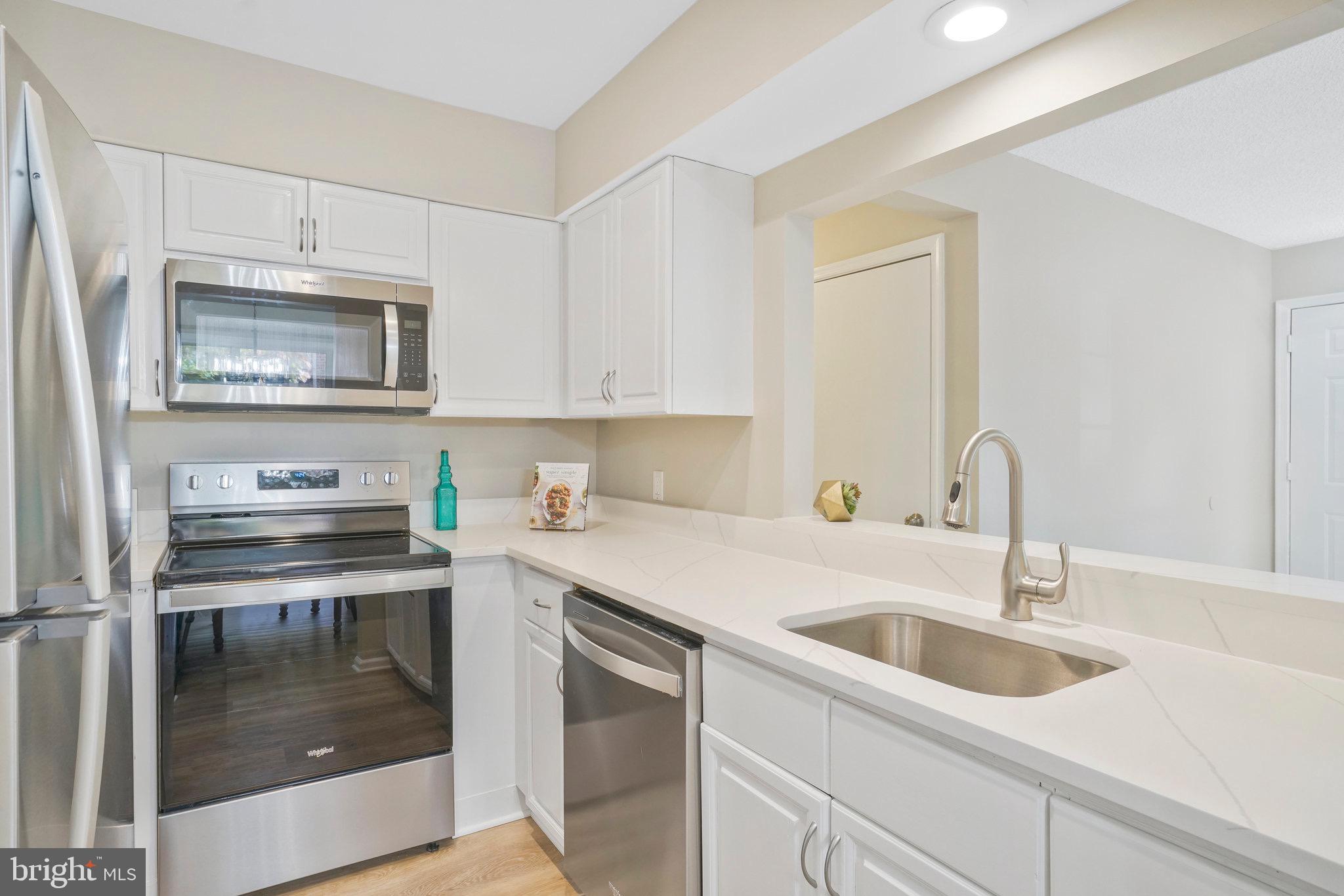 THE COVE - Residential