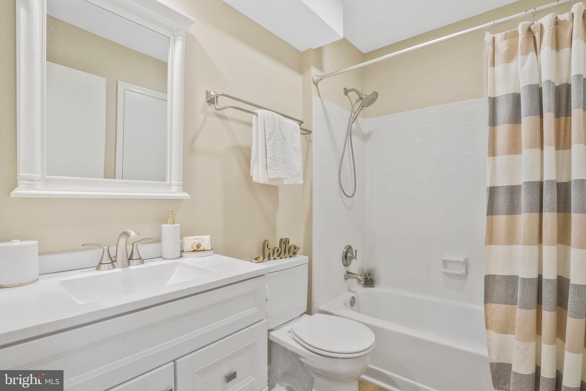 THE COVE - Residential