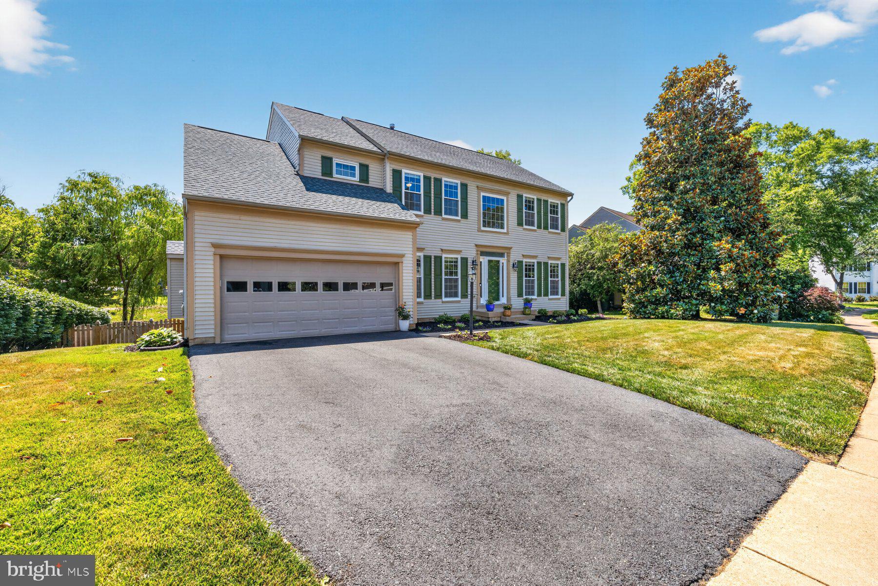 6 MONARCH COURT