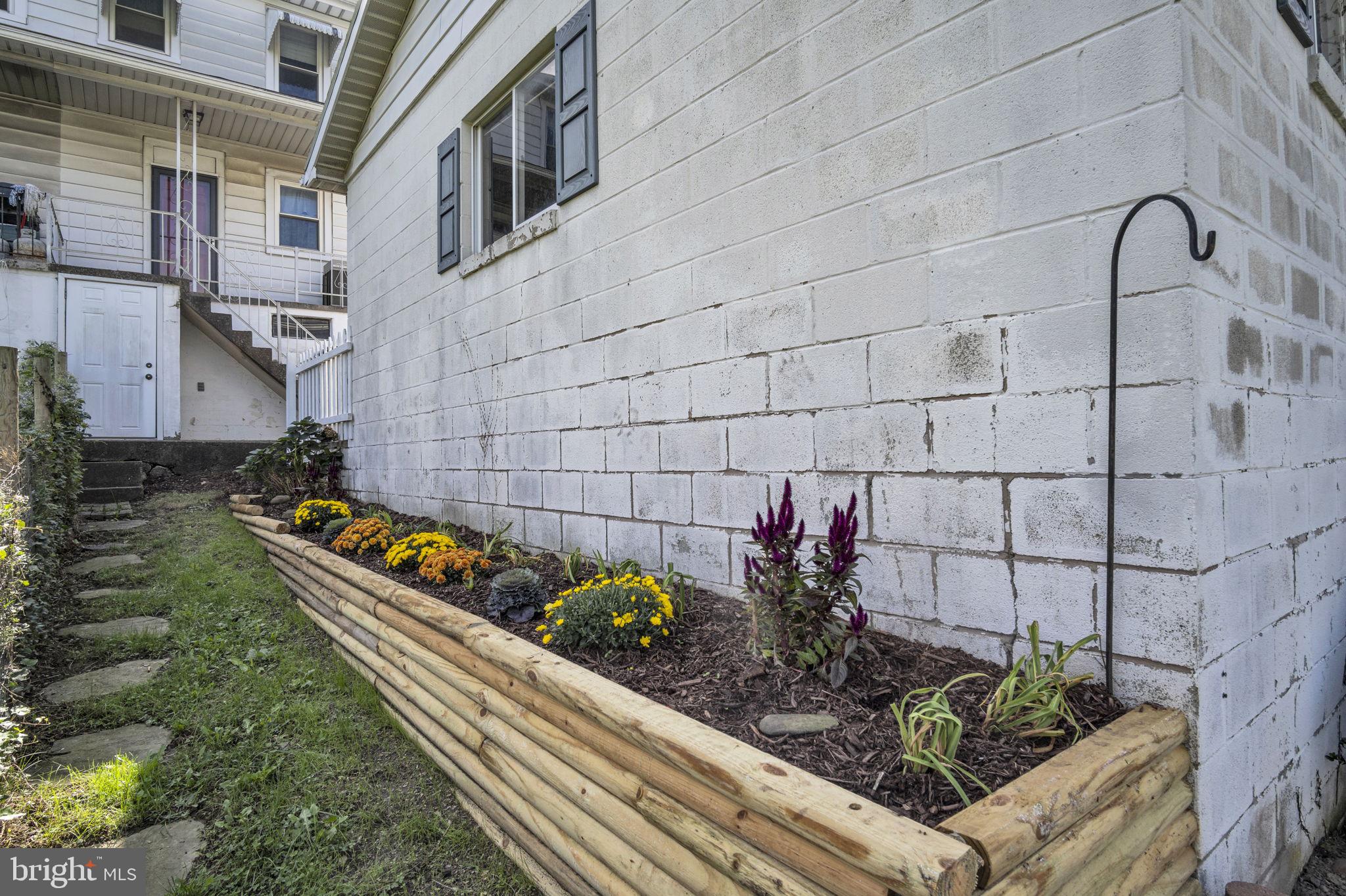 STEELTON - Residential