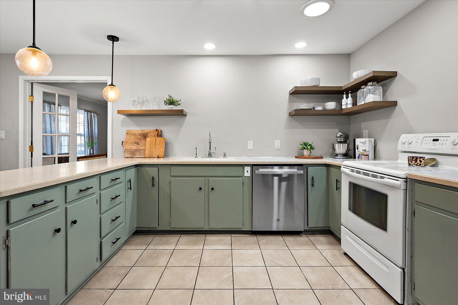 KAYWOOD - Residential