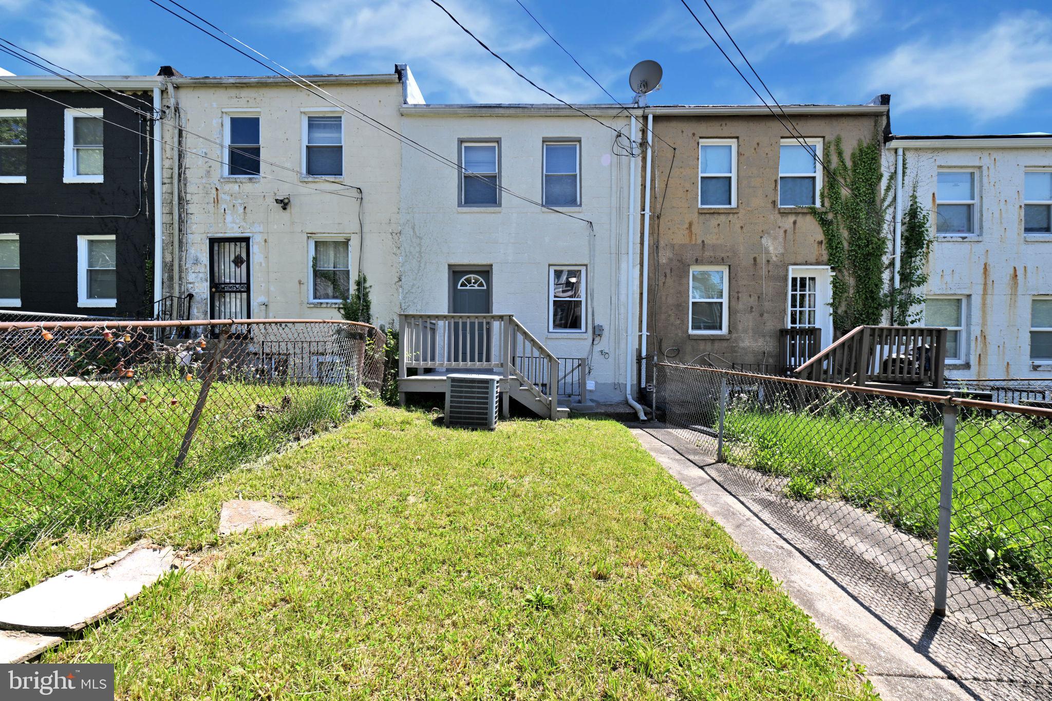 ROSEMONT - Residential