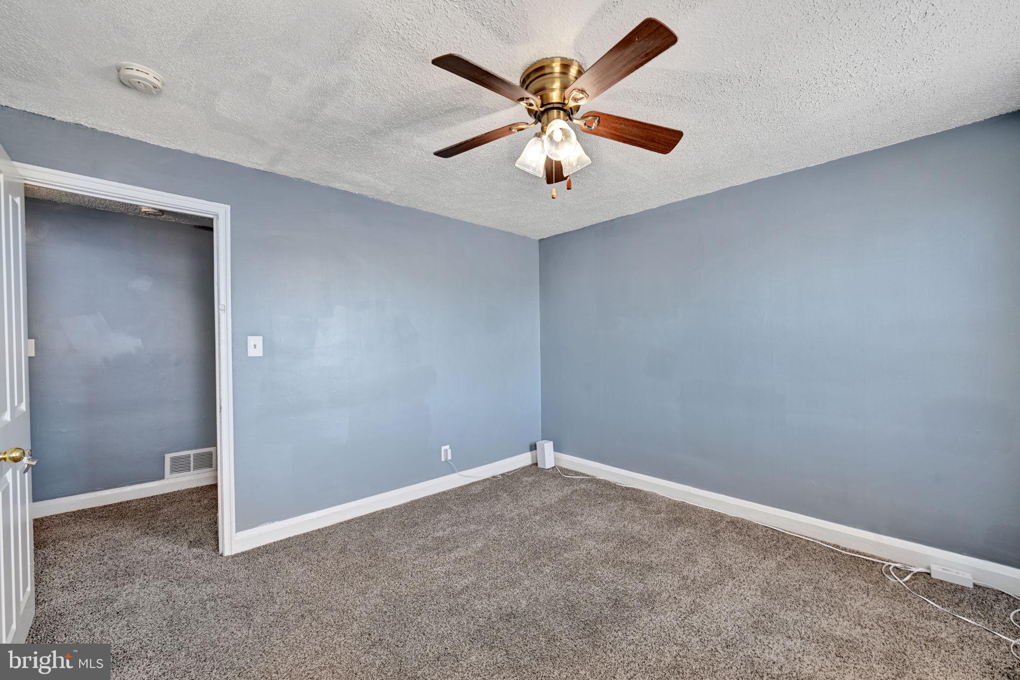 ROSEMONT - Residential
