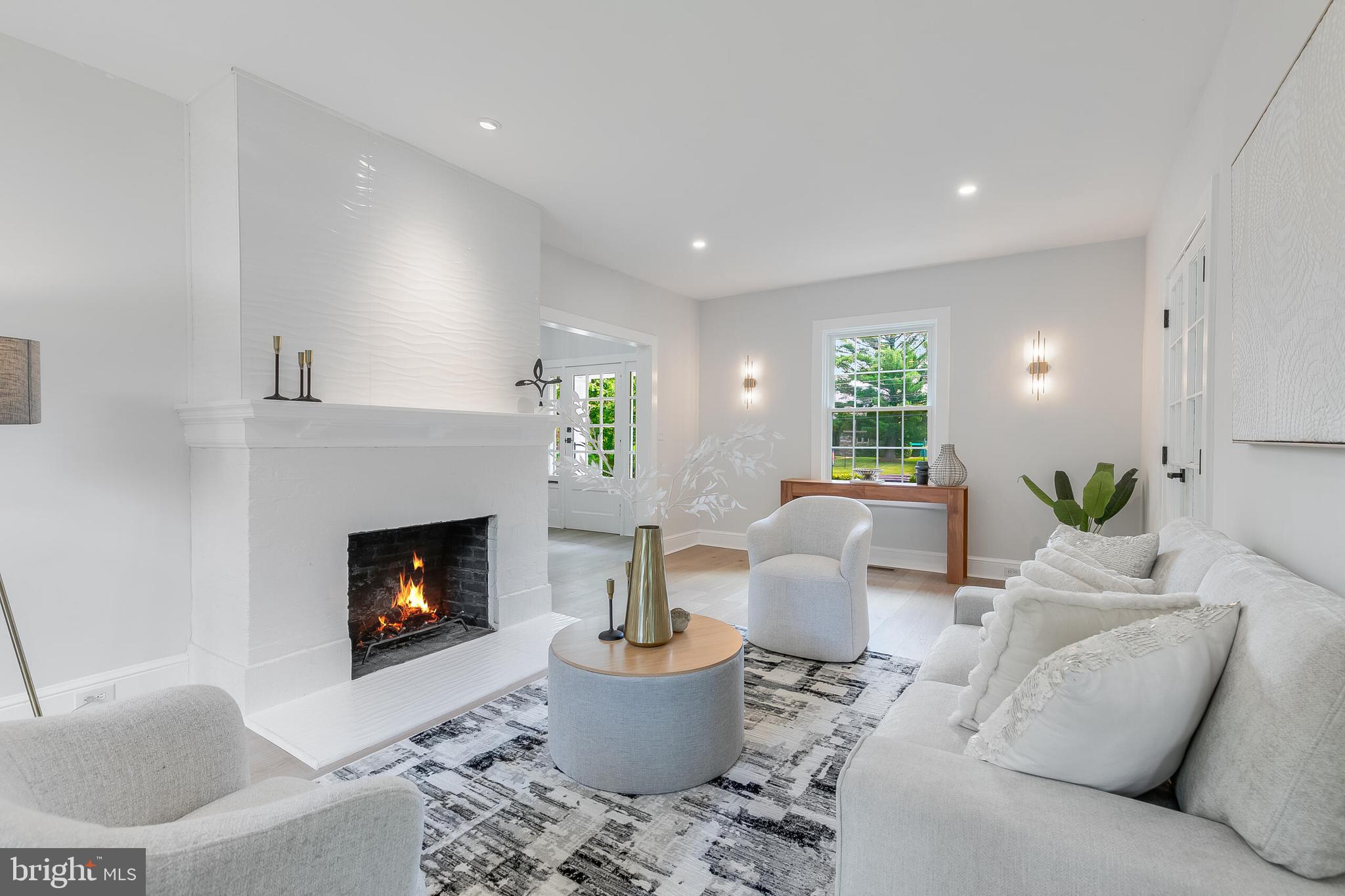 CHEVY CHASE - Residential