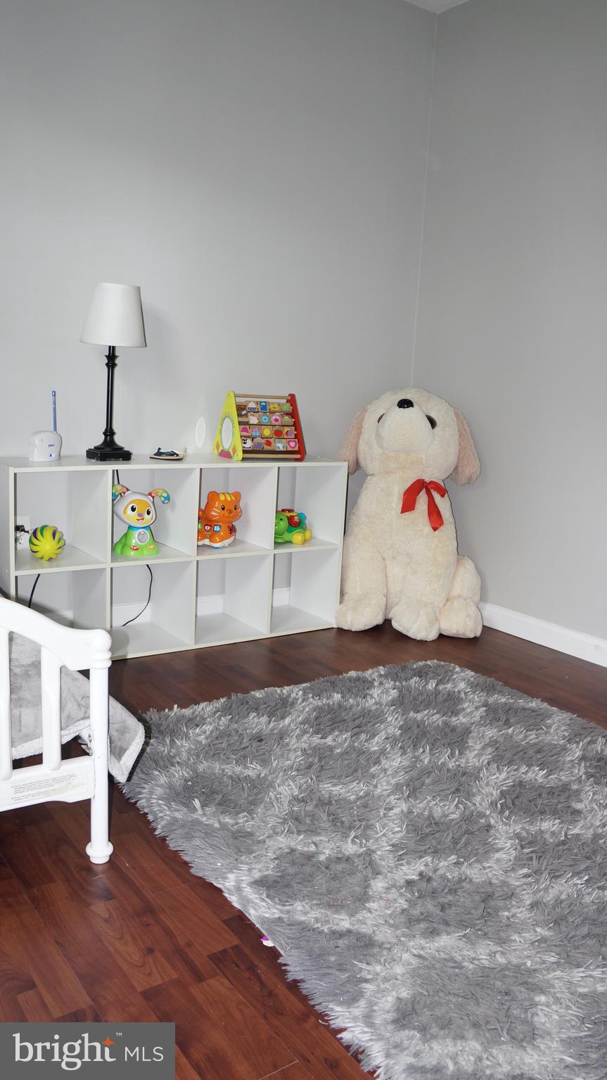 WHITE ROCK - Residential