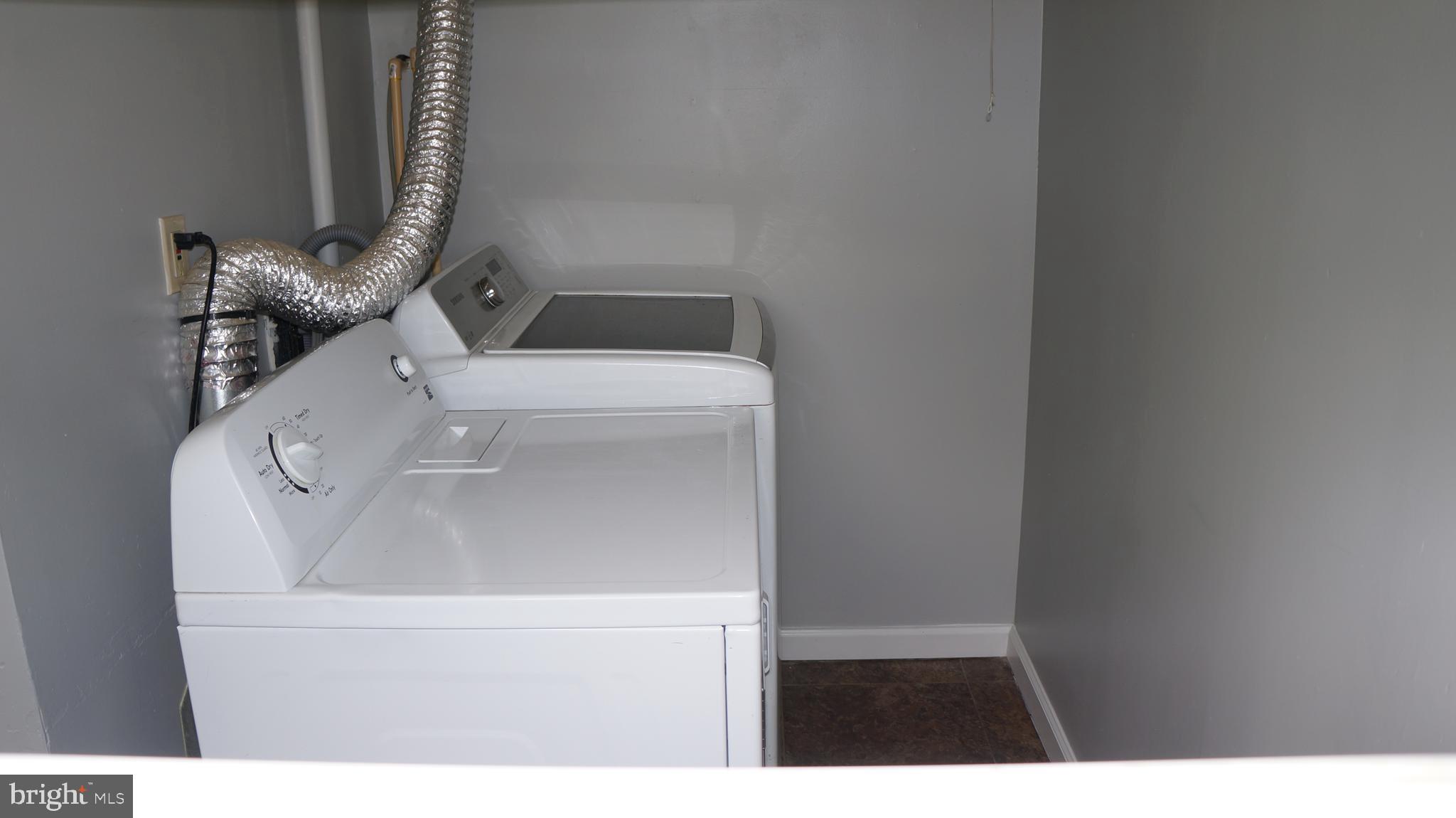 WHITE ROCK - Residential