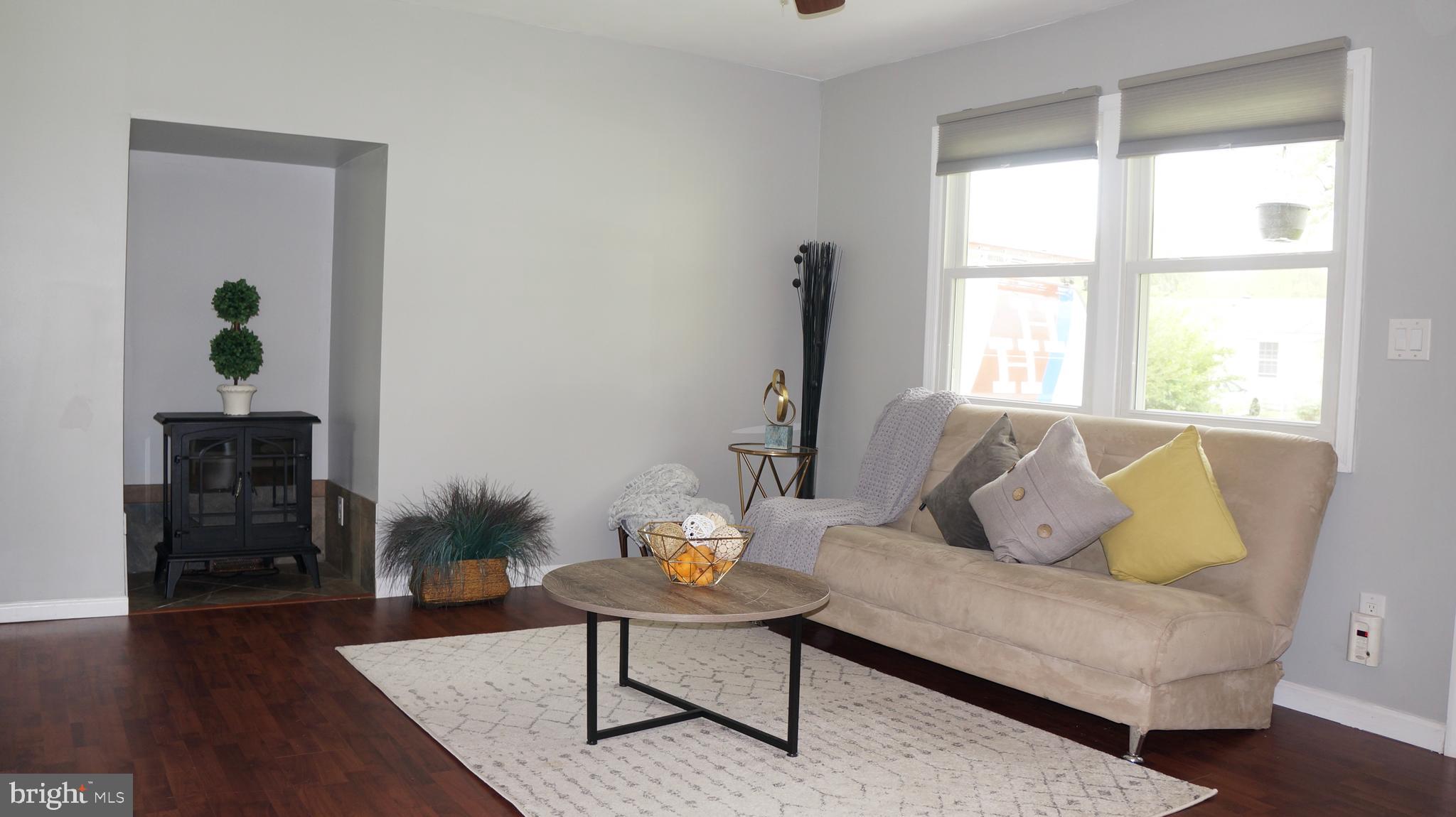 WHITE ROCK - Residential