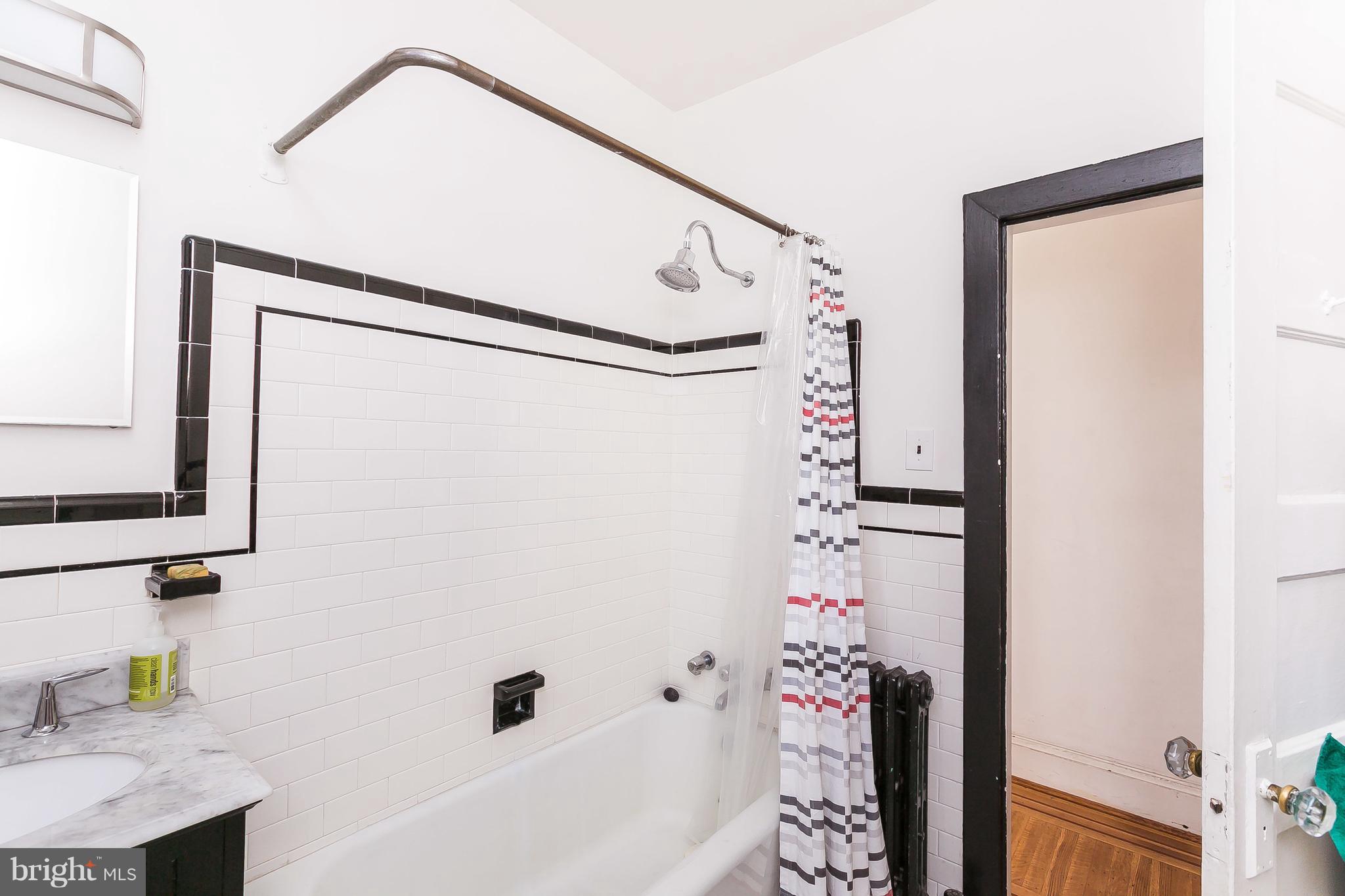 CHARLES VILLAGE - Residential