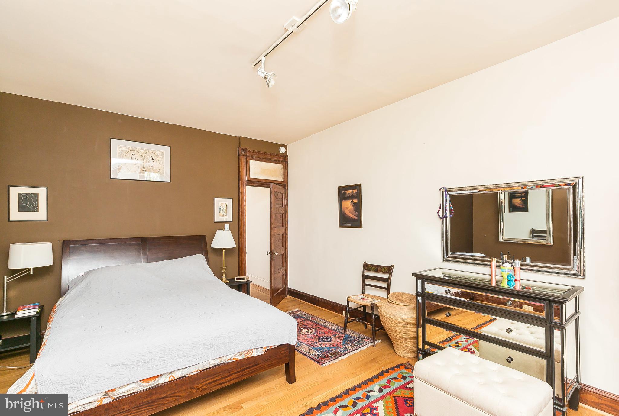 CHARLES VILLAGE - Residential