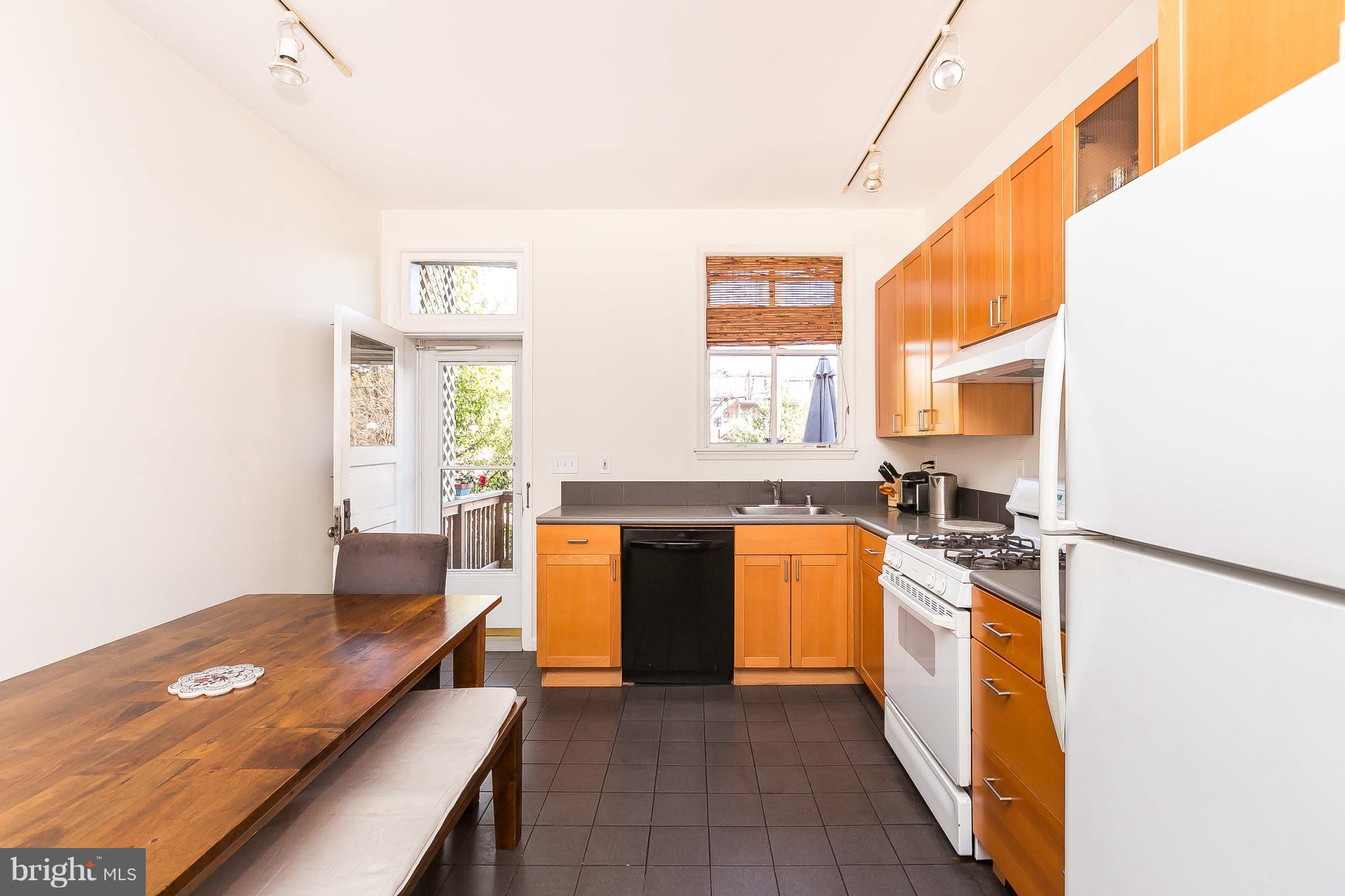 CHARLES VILLAGE - Residential