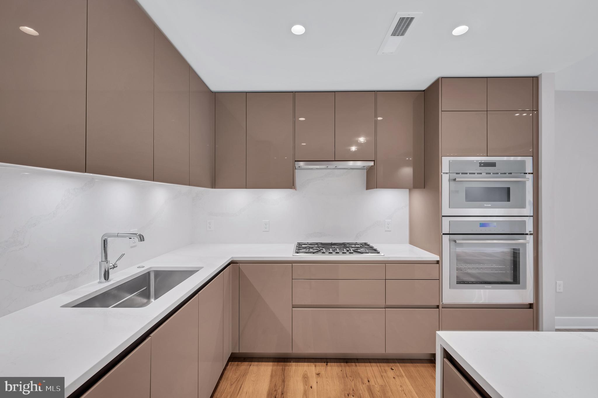 1781 N PIERCE STREET 604