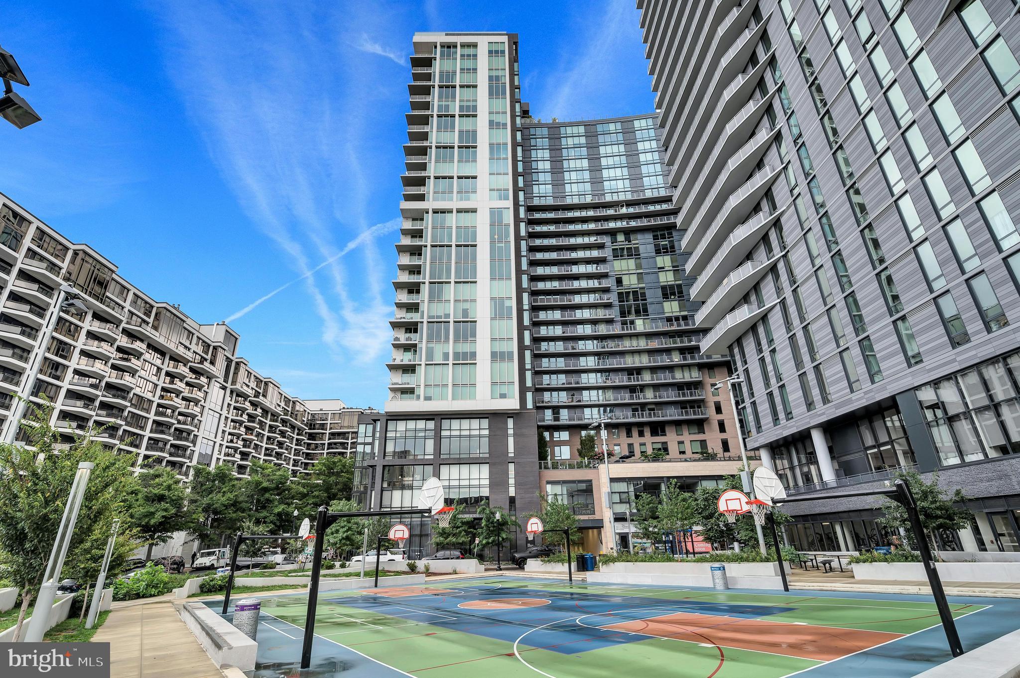 ROSSLYN - Residential Lease