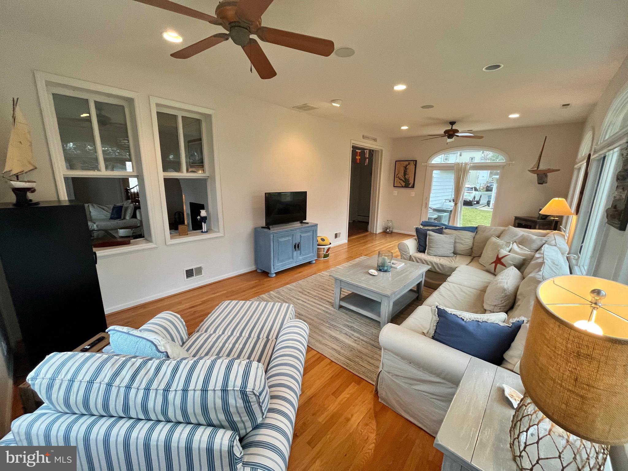 TOWN OF CENTREVILLE - Residential