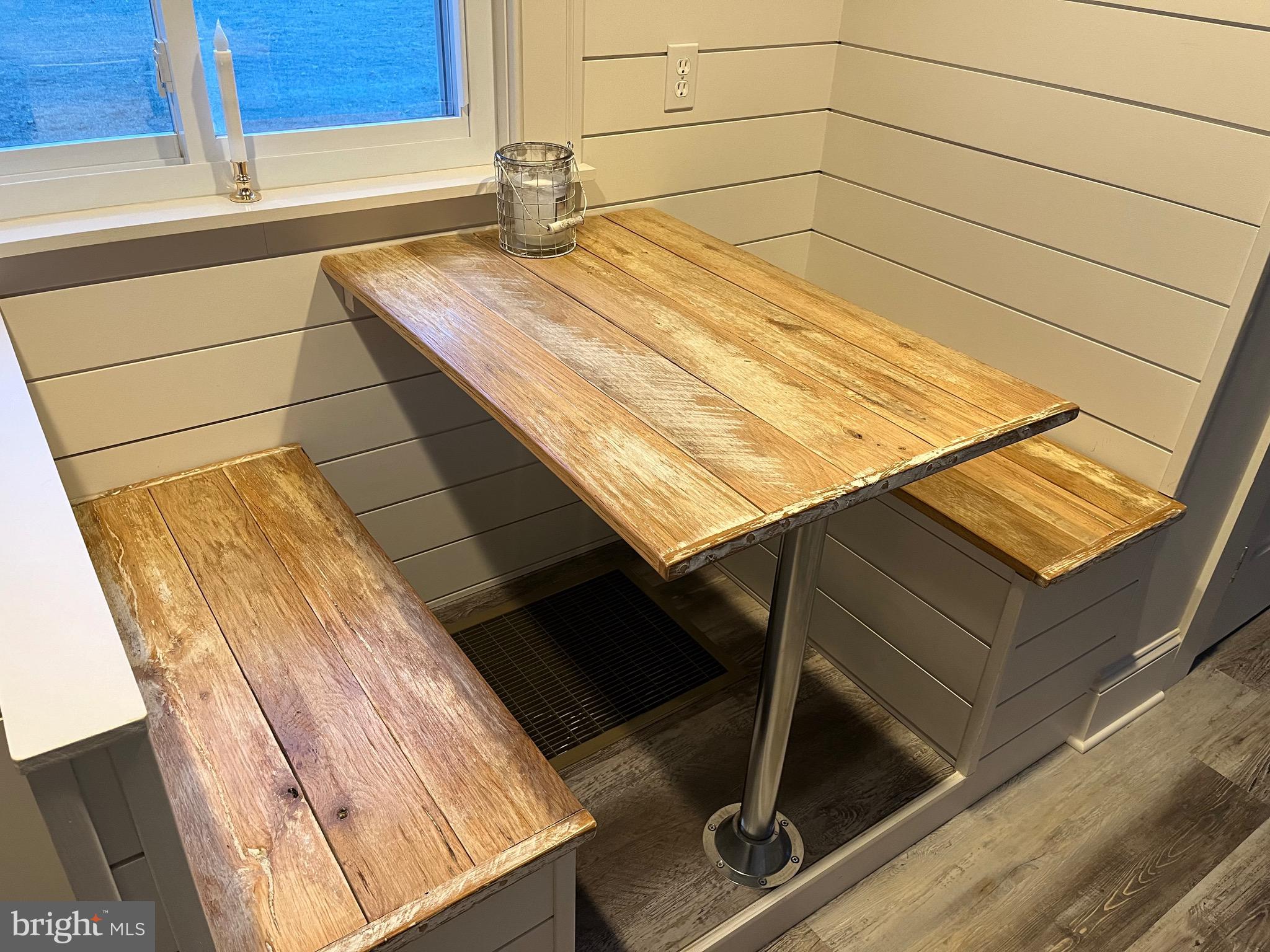 TOWN OF CENTREVILLE - Residential