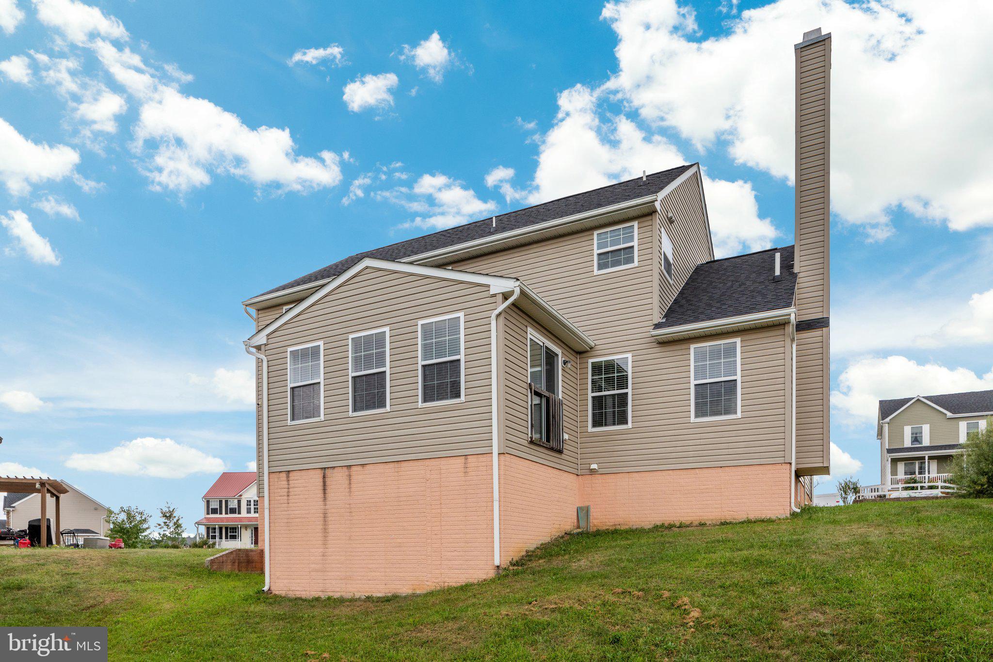 BENTWOOD ESTATES - Residential Lease