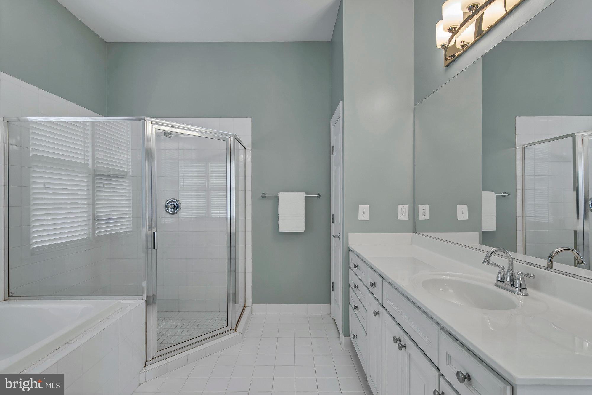 OAKCREST - Residential