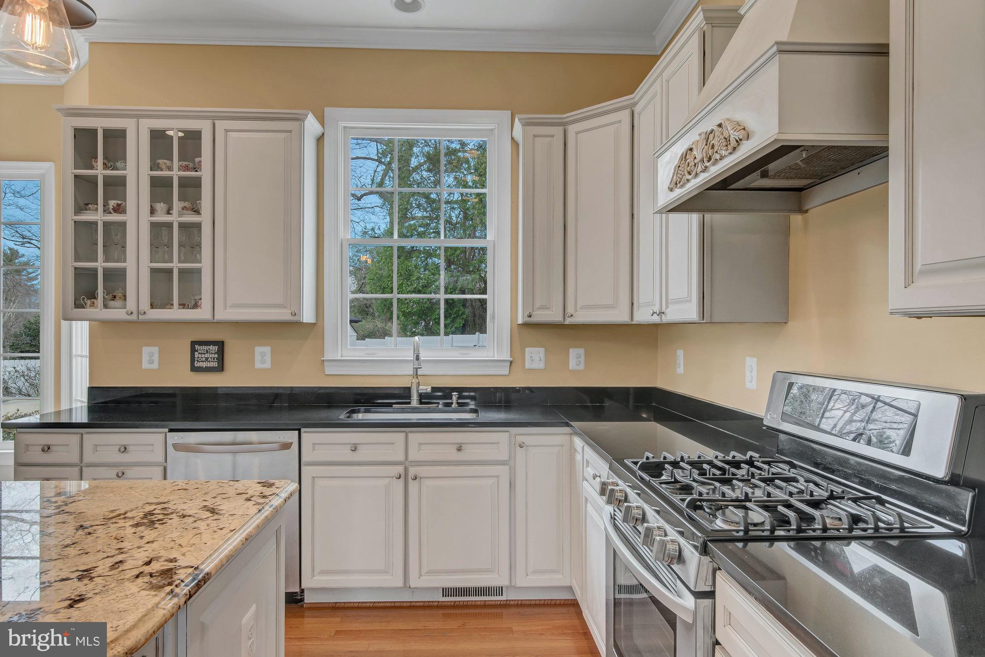 OAKCREST - Residential