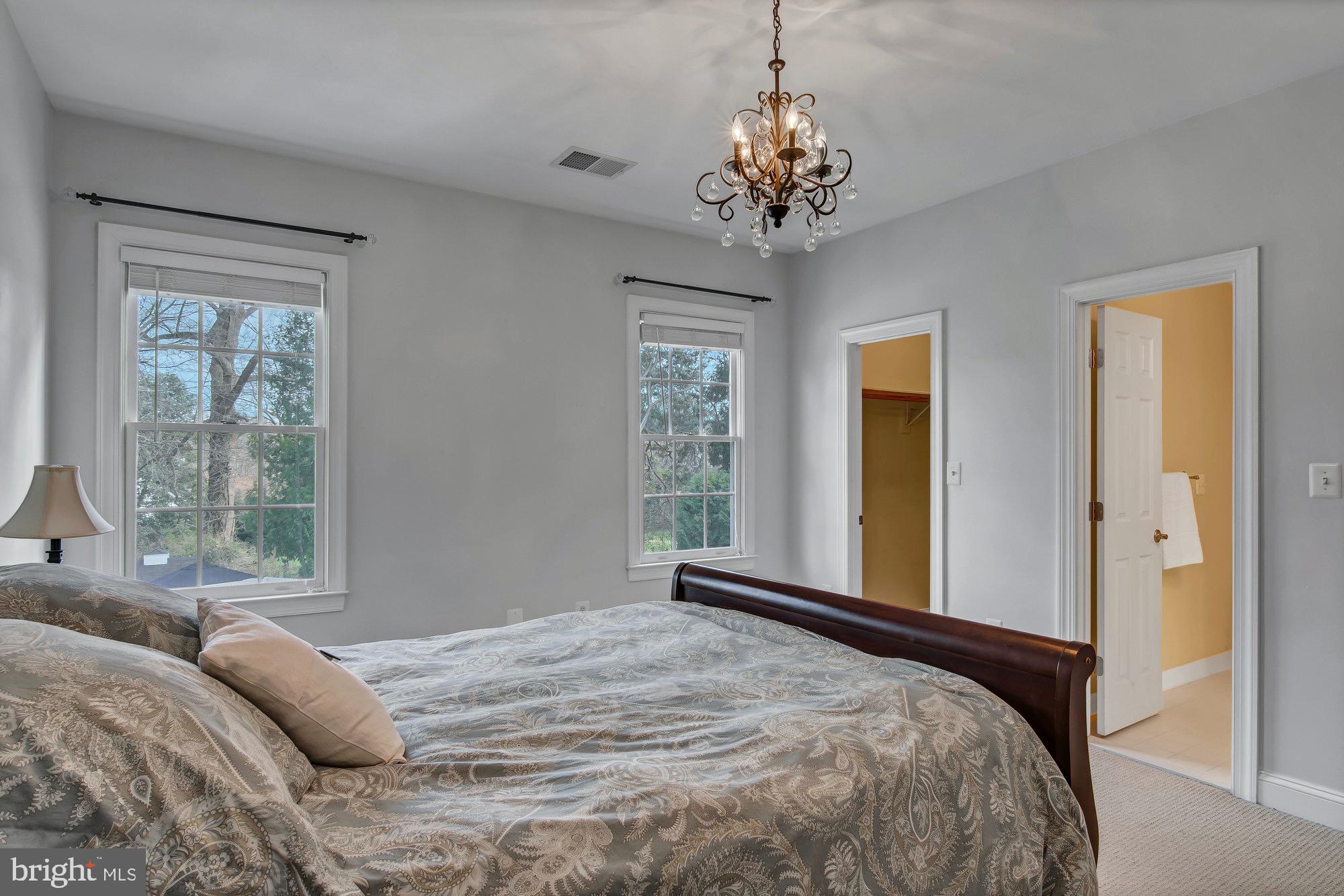 OAKCREST - Residential