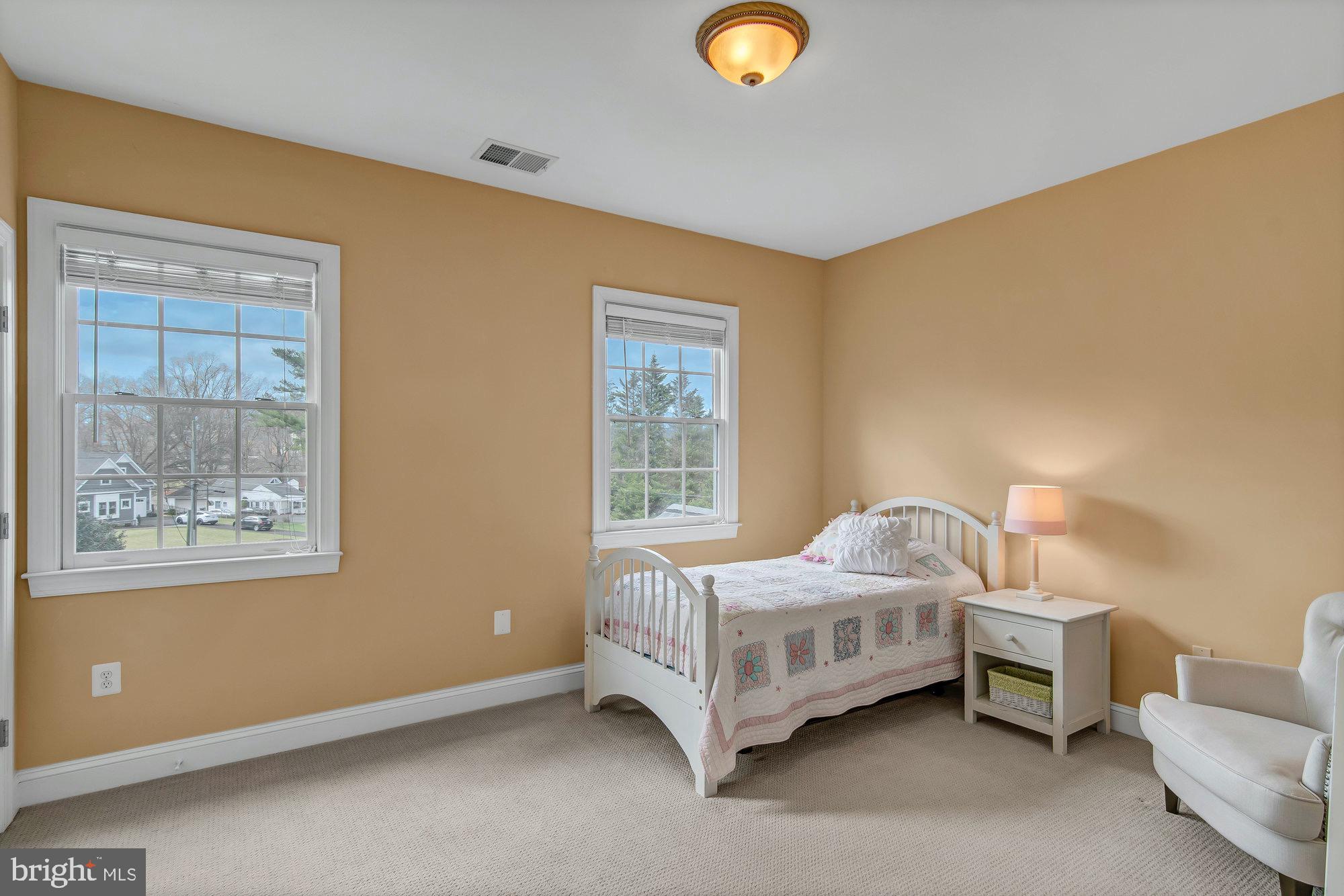 OAKCREST - Residential