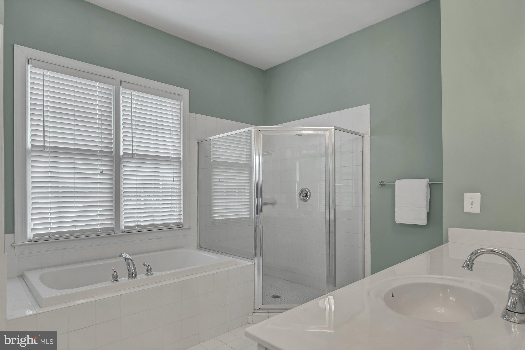 OAKCREST - Residential