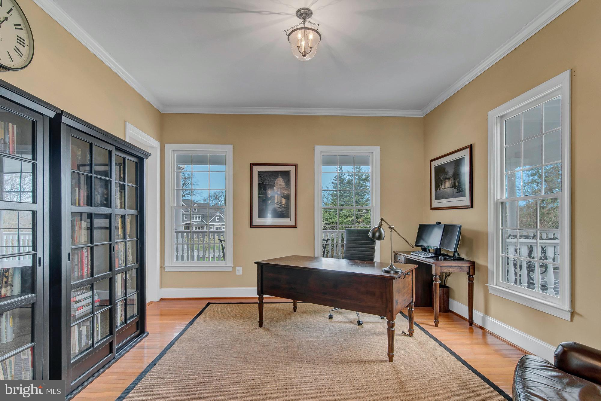 OAKCREST - Residential