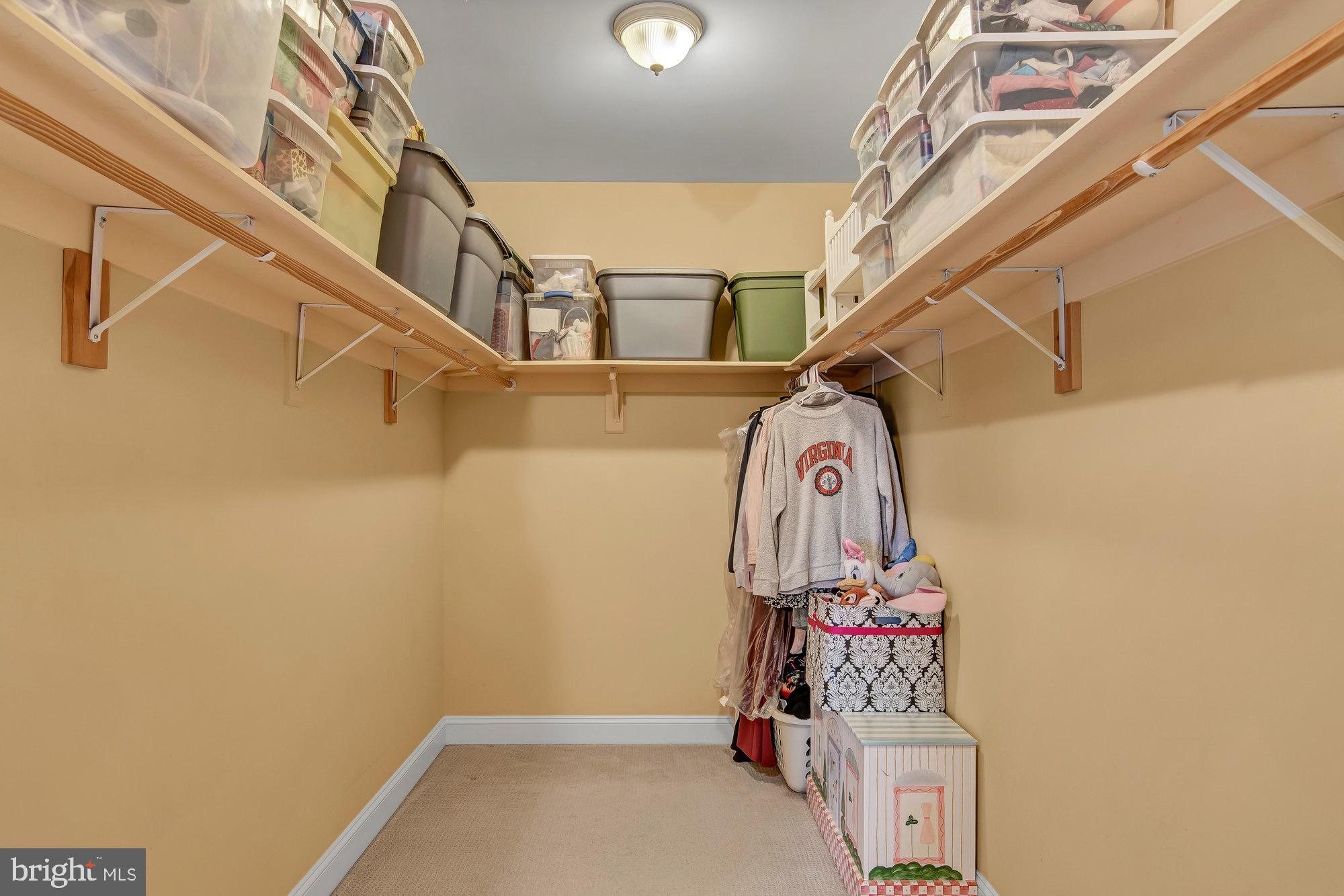 OAKCREST - Residential