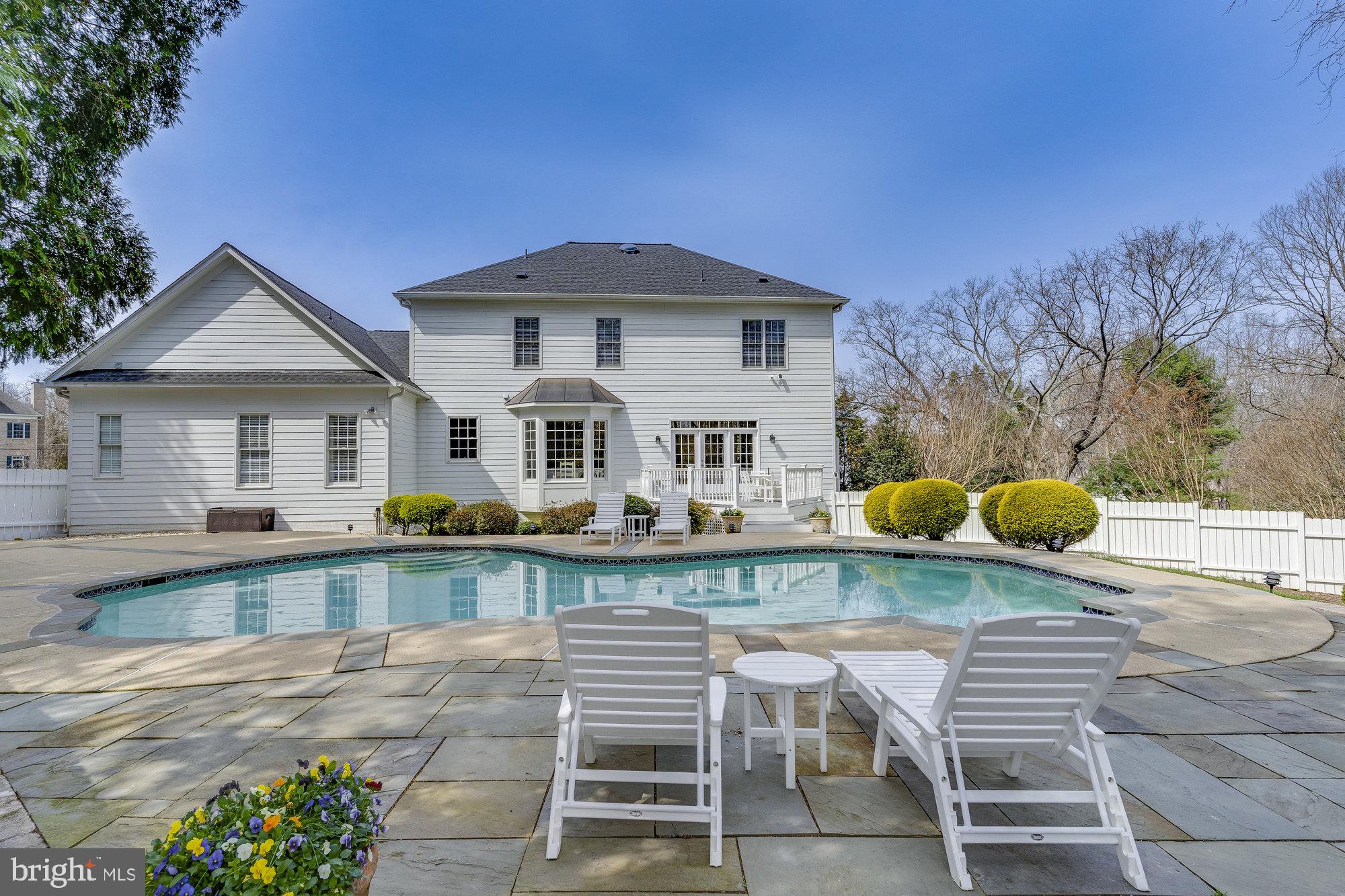 OAKCREST - Residential