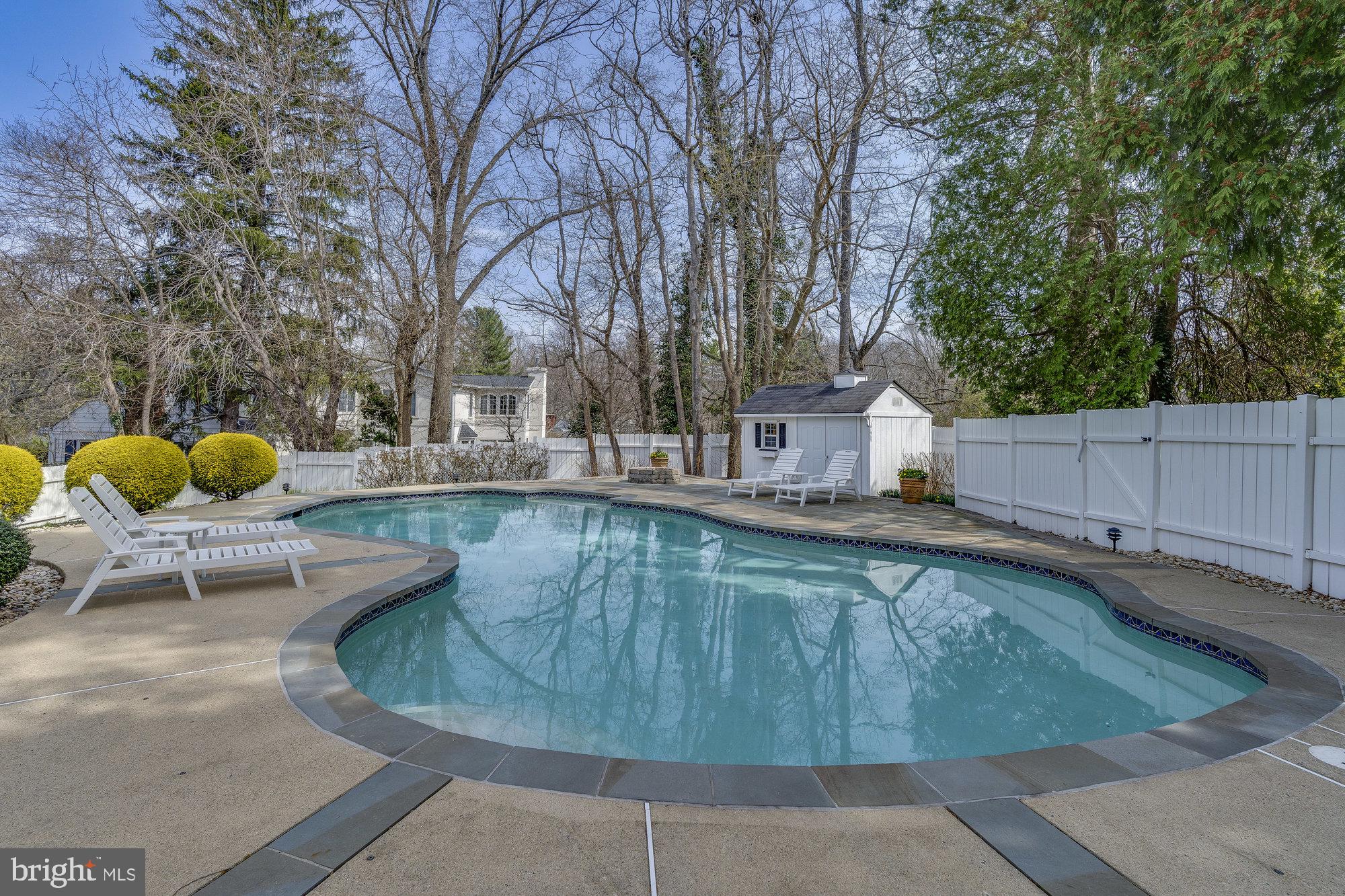 OAKCREST - Residential