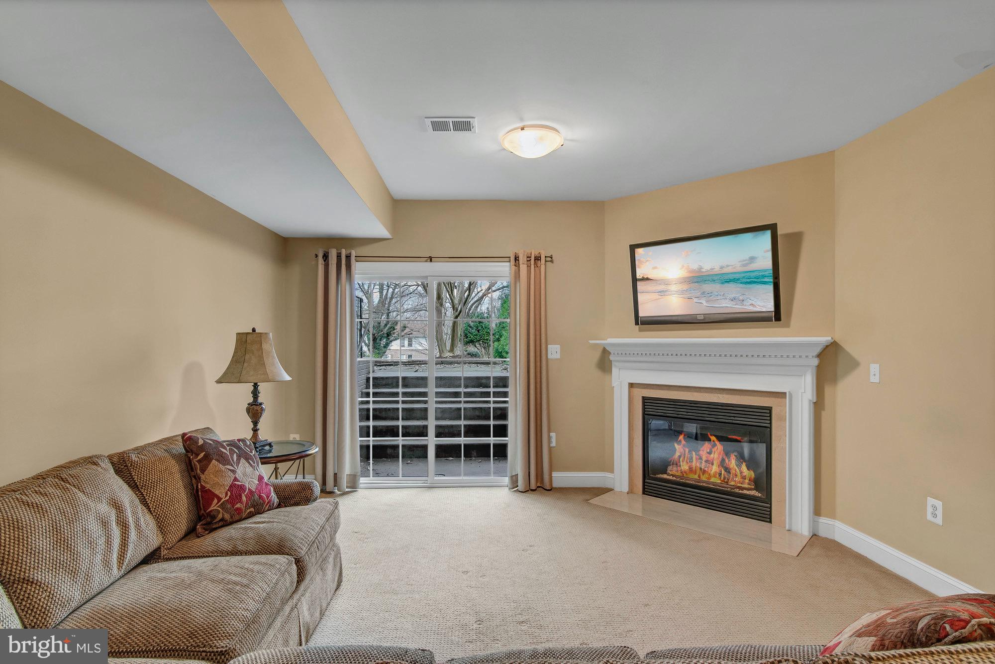 OAKCREST - Residential