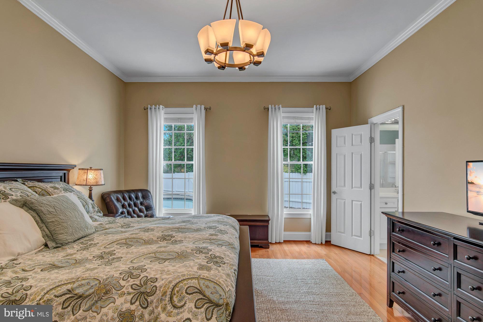 OAKCREST - Residential