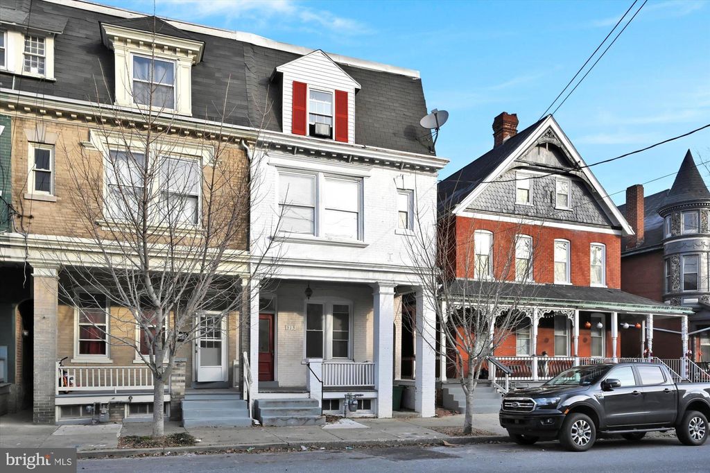 Photo of 313 W LEMON ST, LANCASTER, PA 17603 (MLS # PALA2029056)