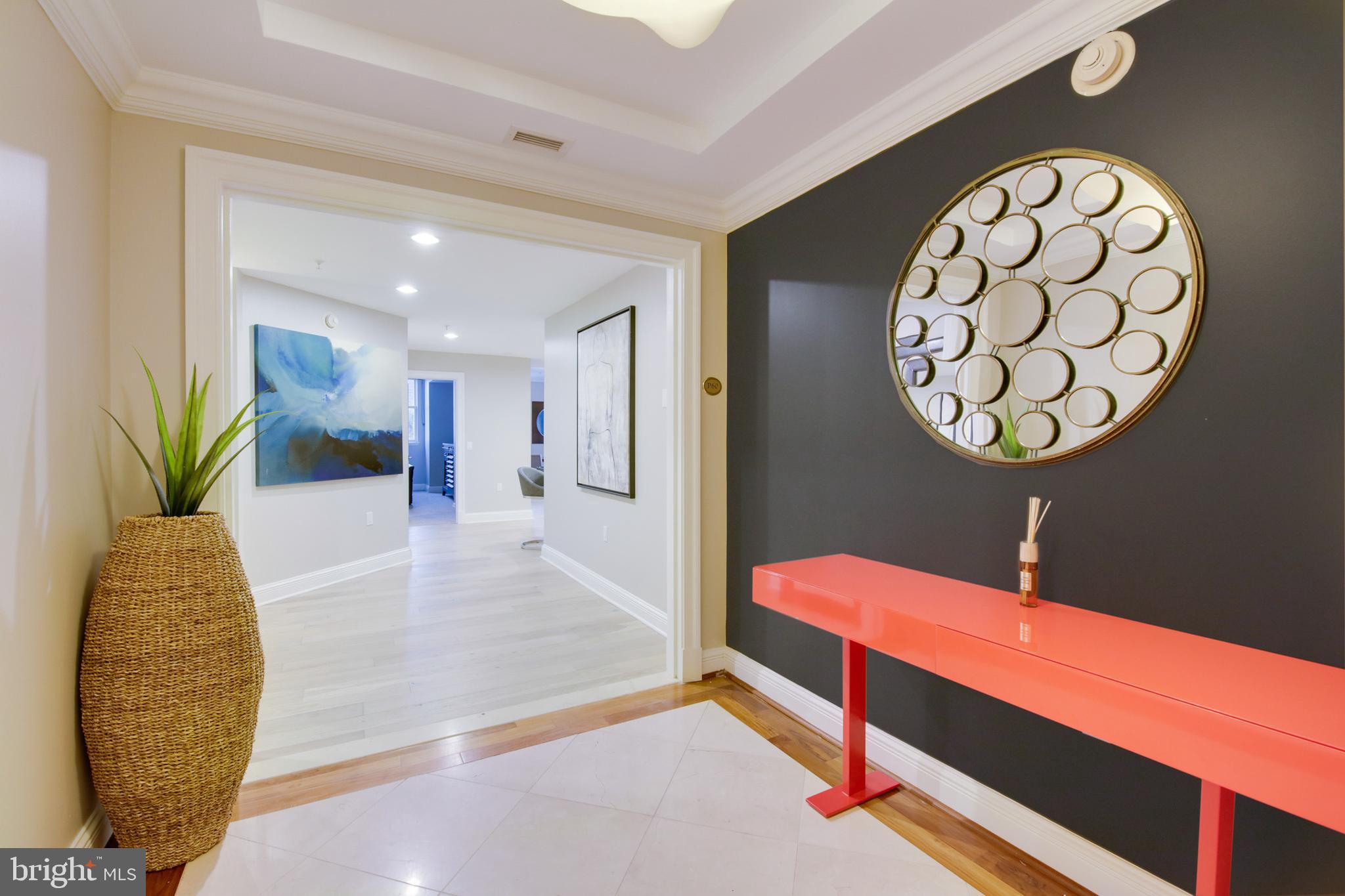 THE RITZ-CARLTON RESIDENCES - Residential