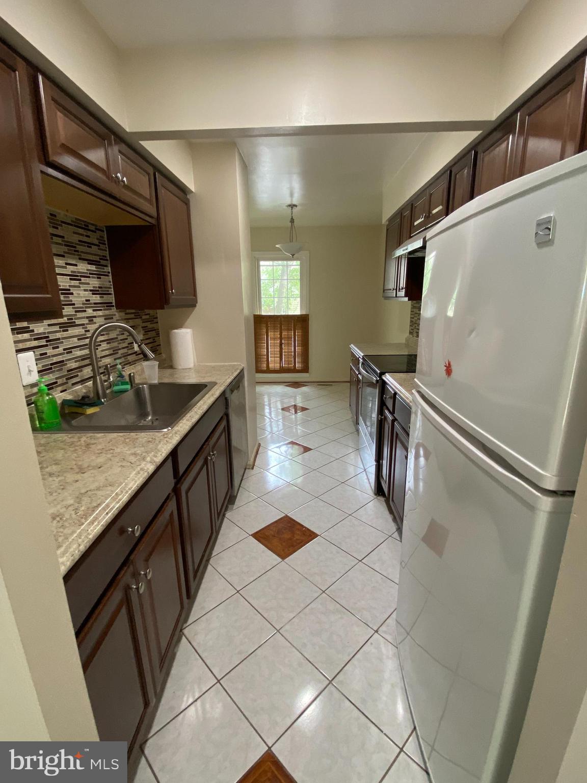 WATERFORD - Residential Lease