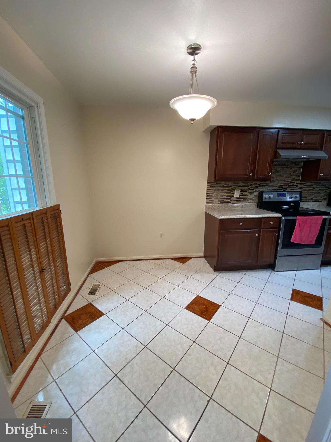 WATERFORD - Residential Lease