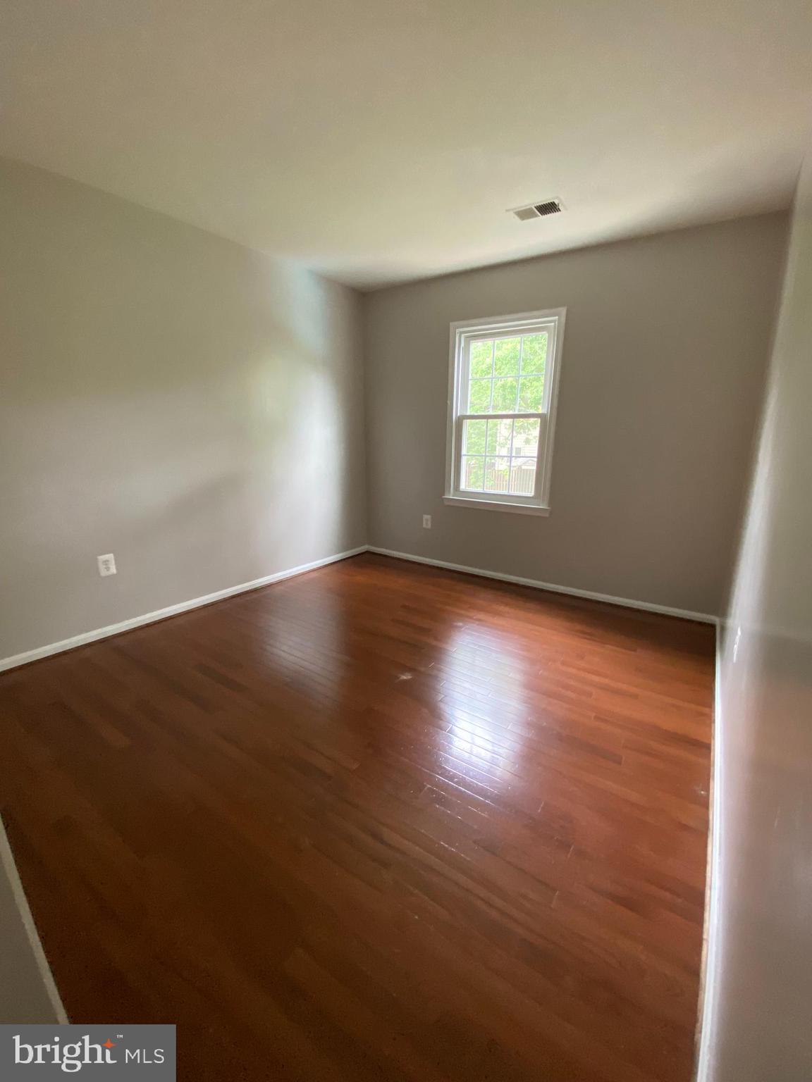 WATERFORD - Residential Lease