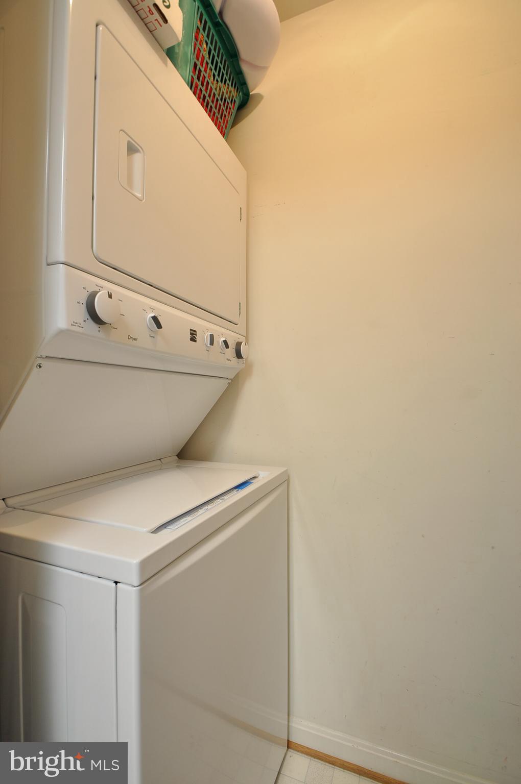 PROSPECT COVE AT LAKESID - Residential