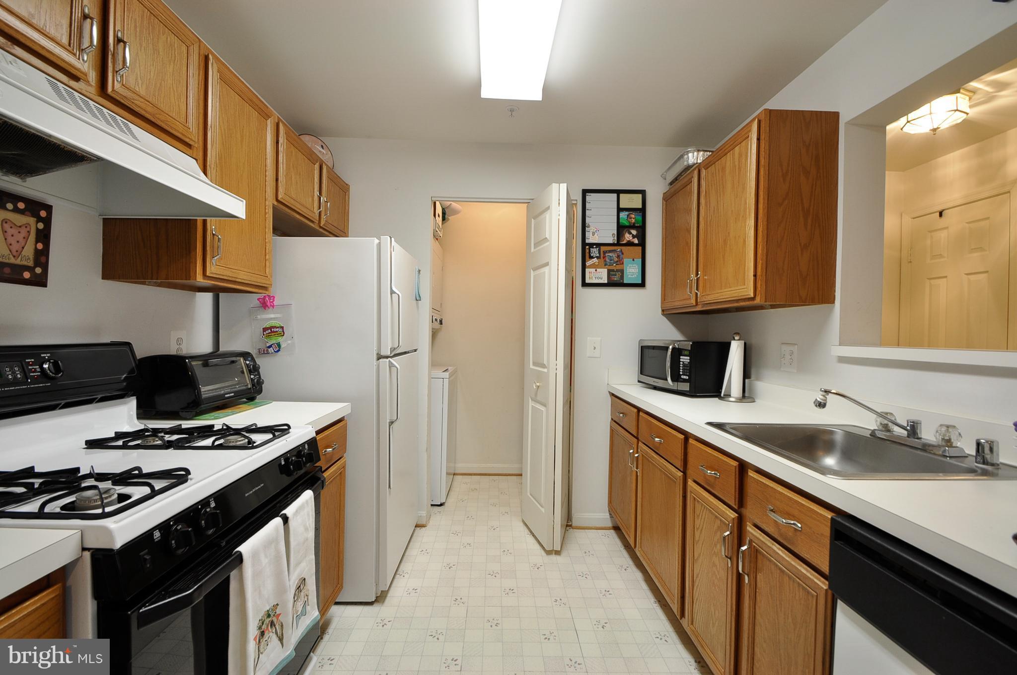 PROSPECT COVE AT LAKESID - Residential