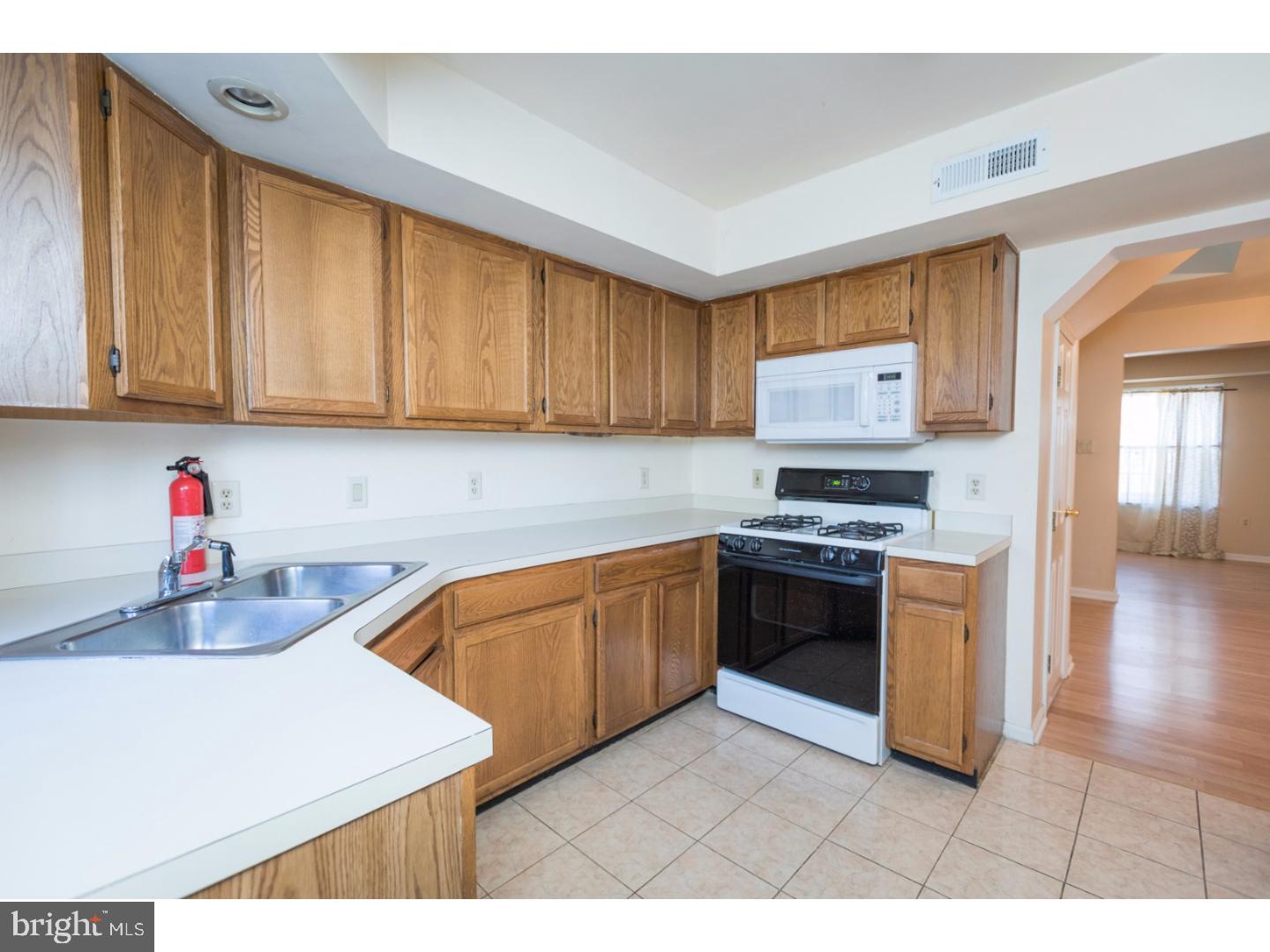 SOUTH KENSINGTON - Residential Lease