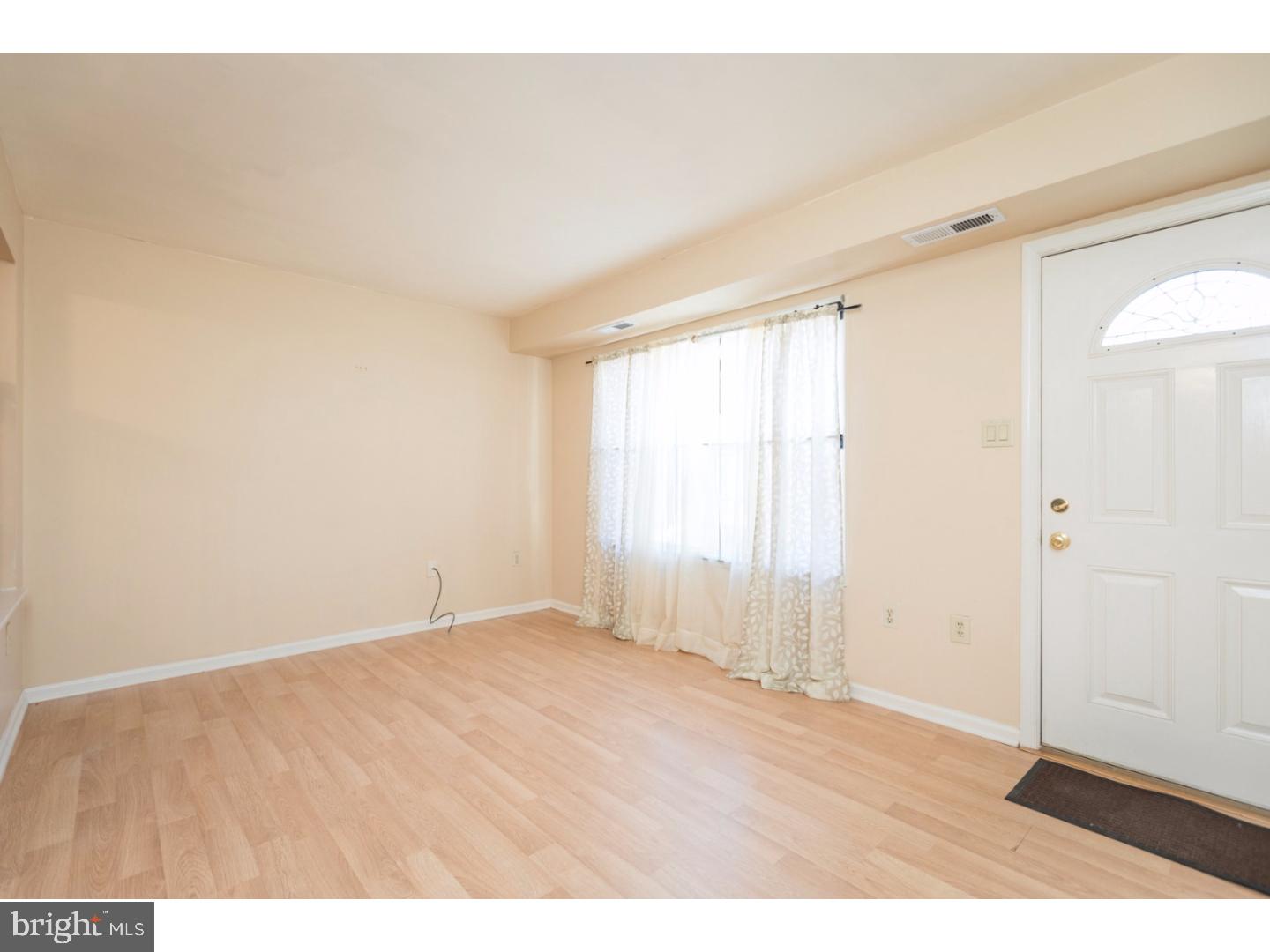 SOUTH KENSINGTON - Residential Lease
