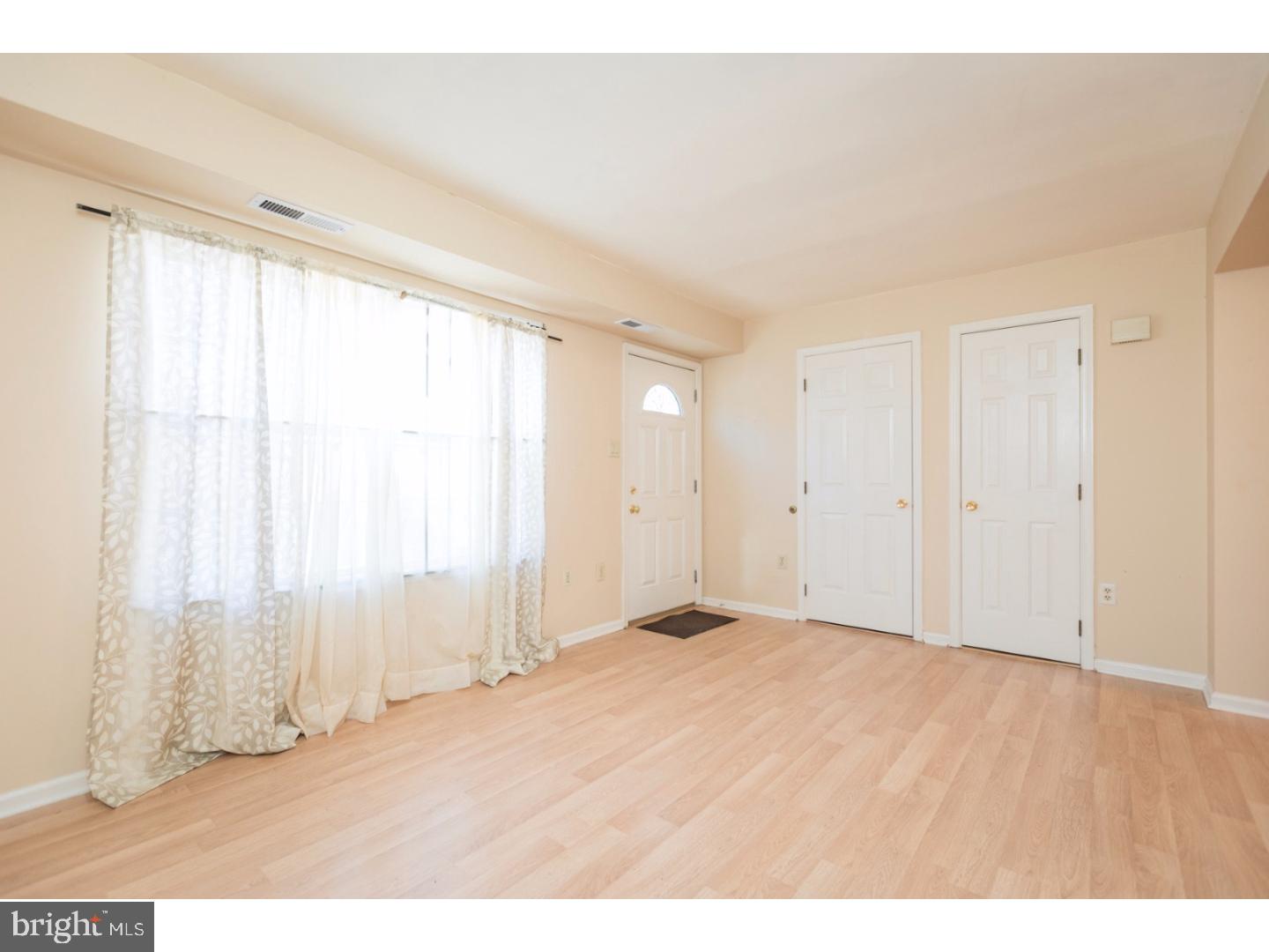 SOUTH KENSINGTON - Residential Lease