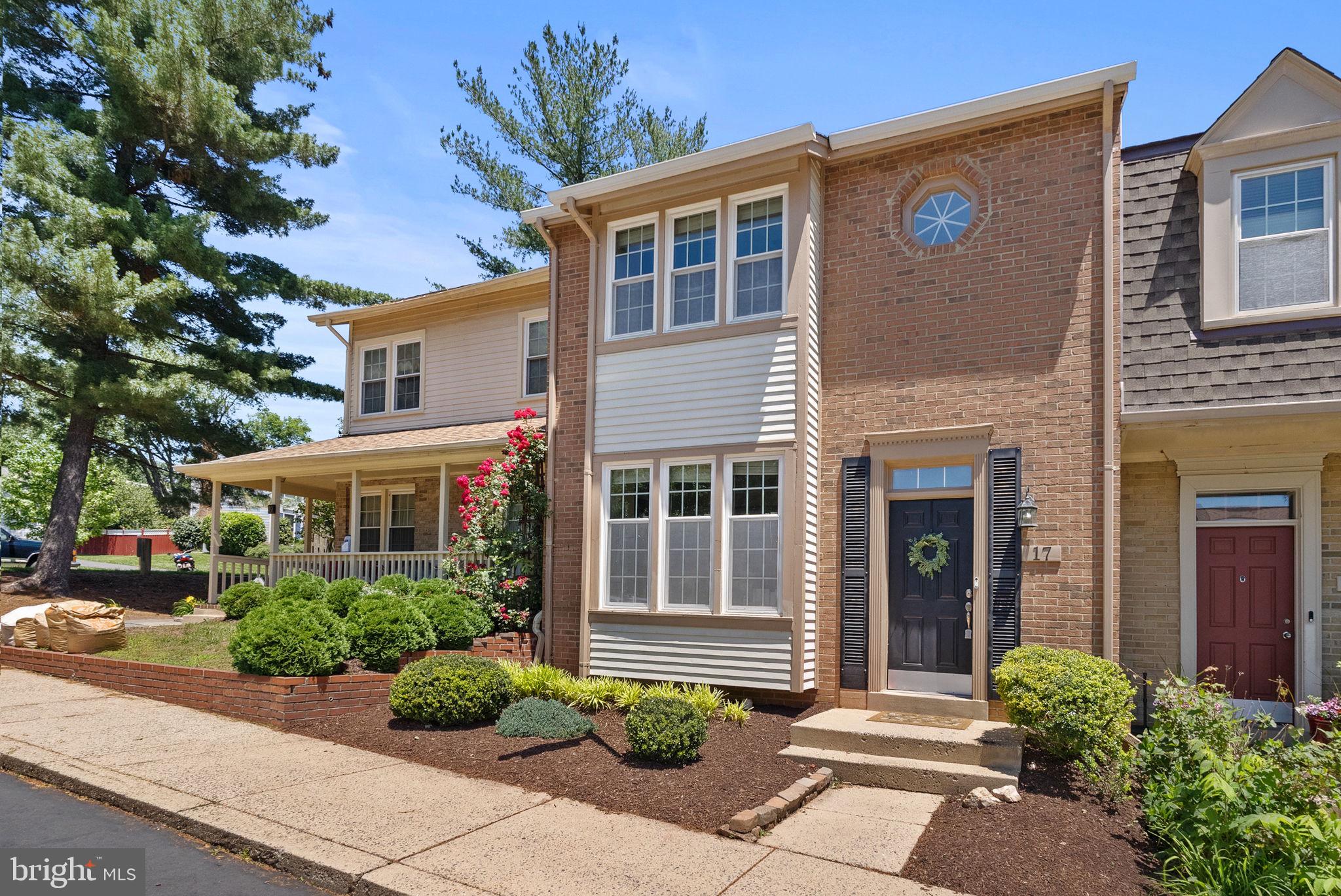 17 HICKORY HILL COURT